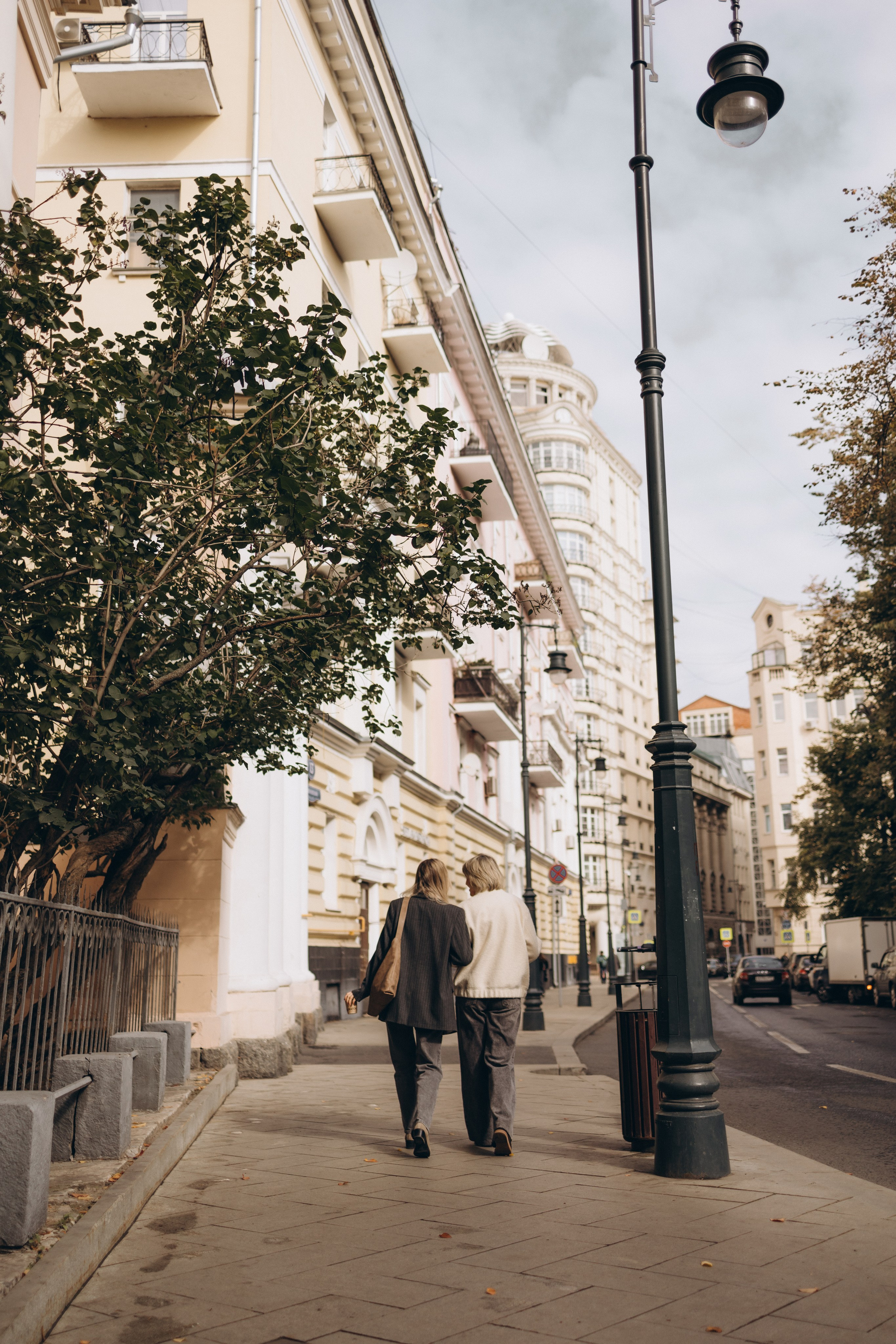 Прогулка мамы с дочкой. Семейный фотограф в Москве Аникина Наталья