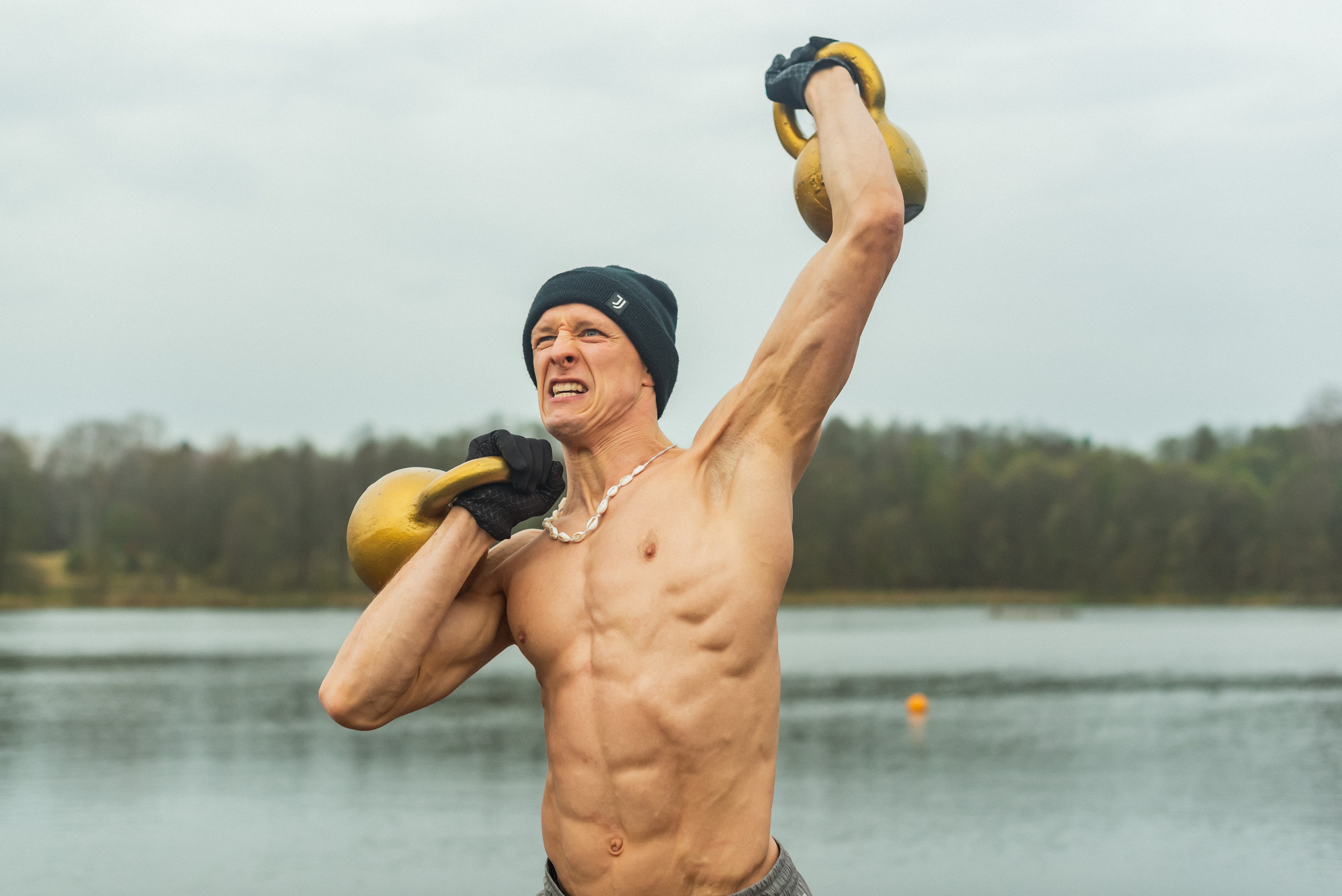 • Fashion/Street. Фотограф Ксения Шевкопляс. г. Калининград. Кинематографический стиль — эстетика и истории, рассказанные через объектив