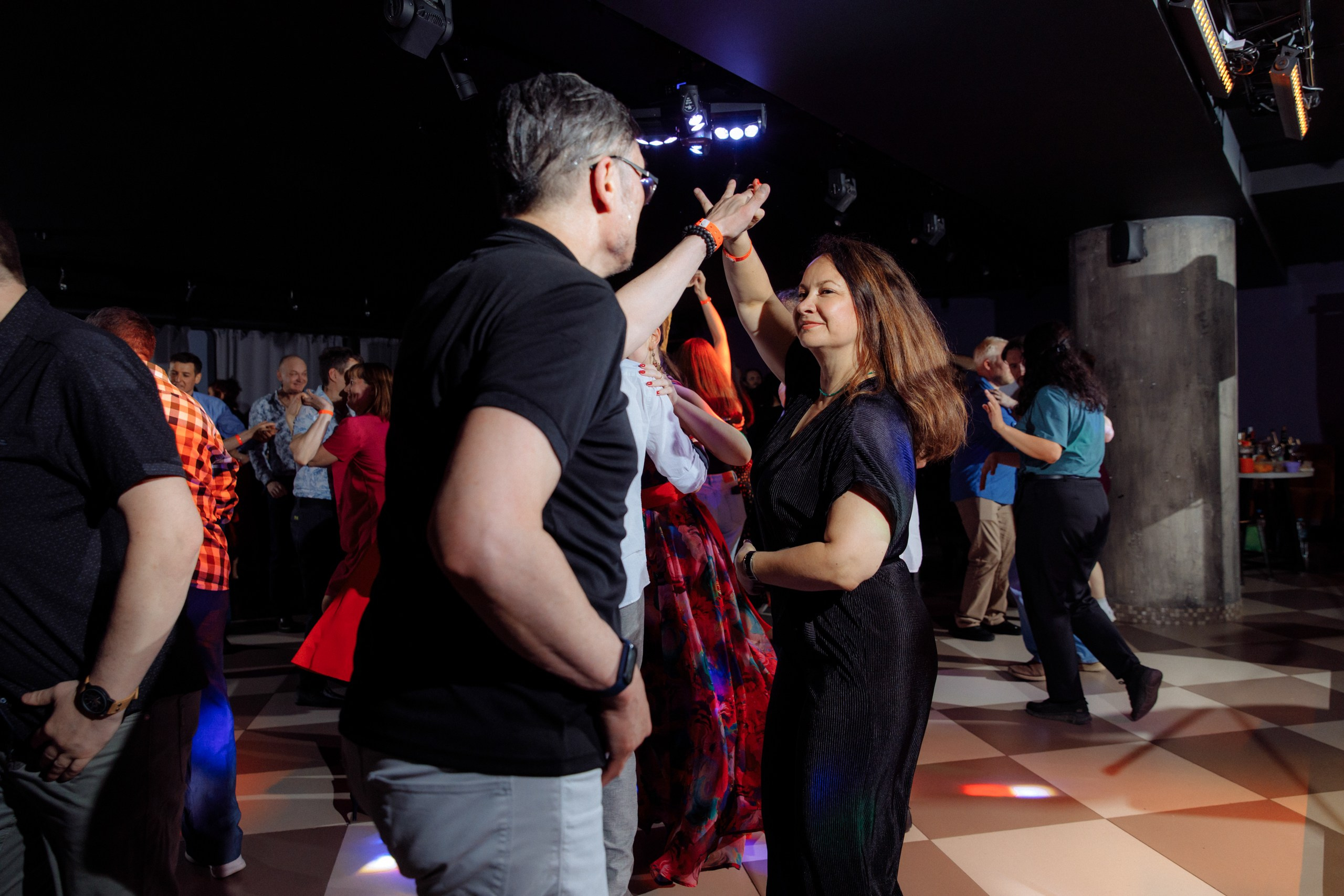 ISALSА. Вечеринка в школе танцев. Свадебный фотограф в Ярославле Анастасия Архипова