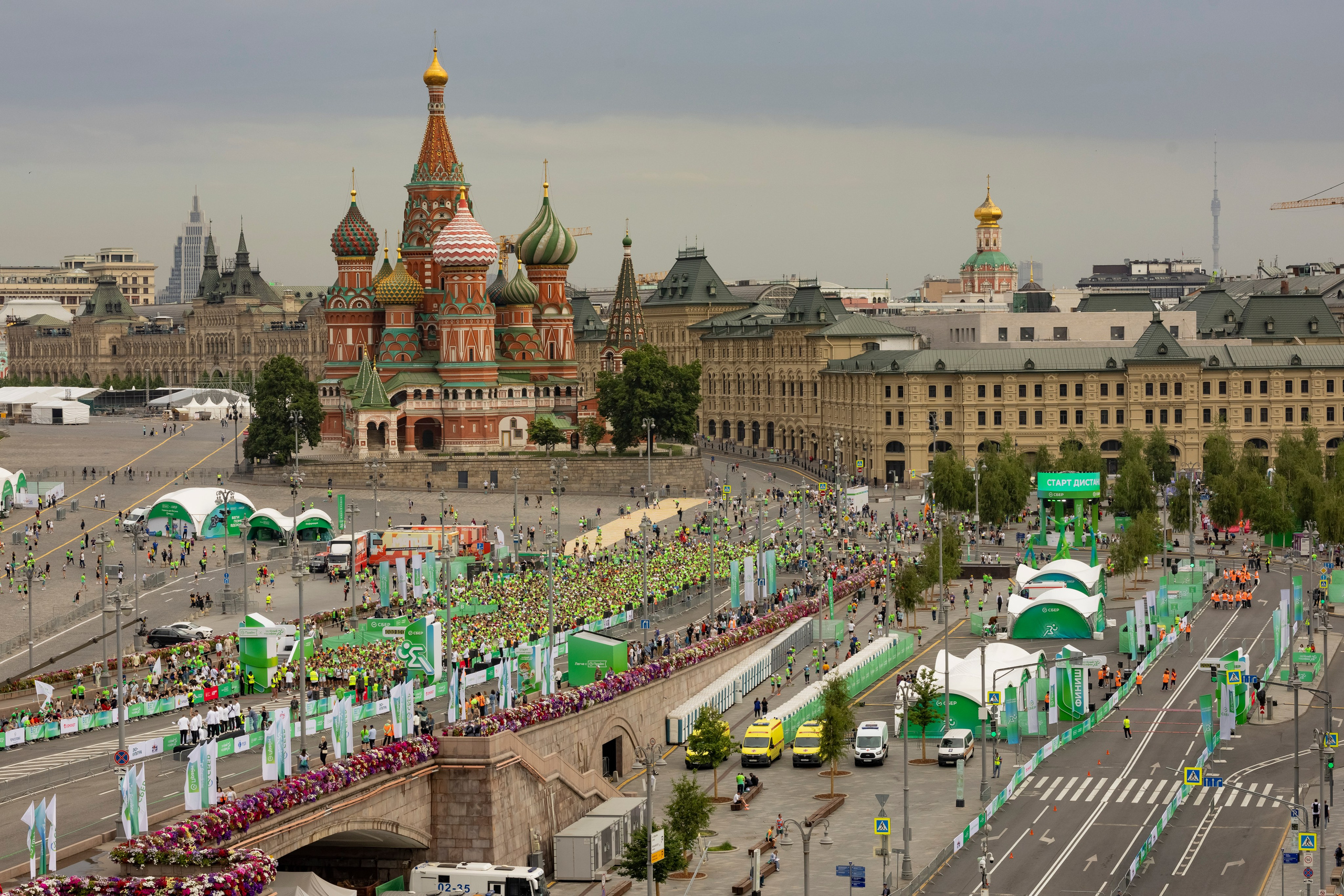 Сбер Зелёный Марафон 2025 Балчуг. Репортажный, event, концертный и backstage фотограф из Москвы Виталий Кривцов