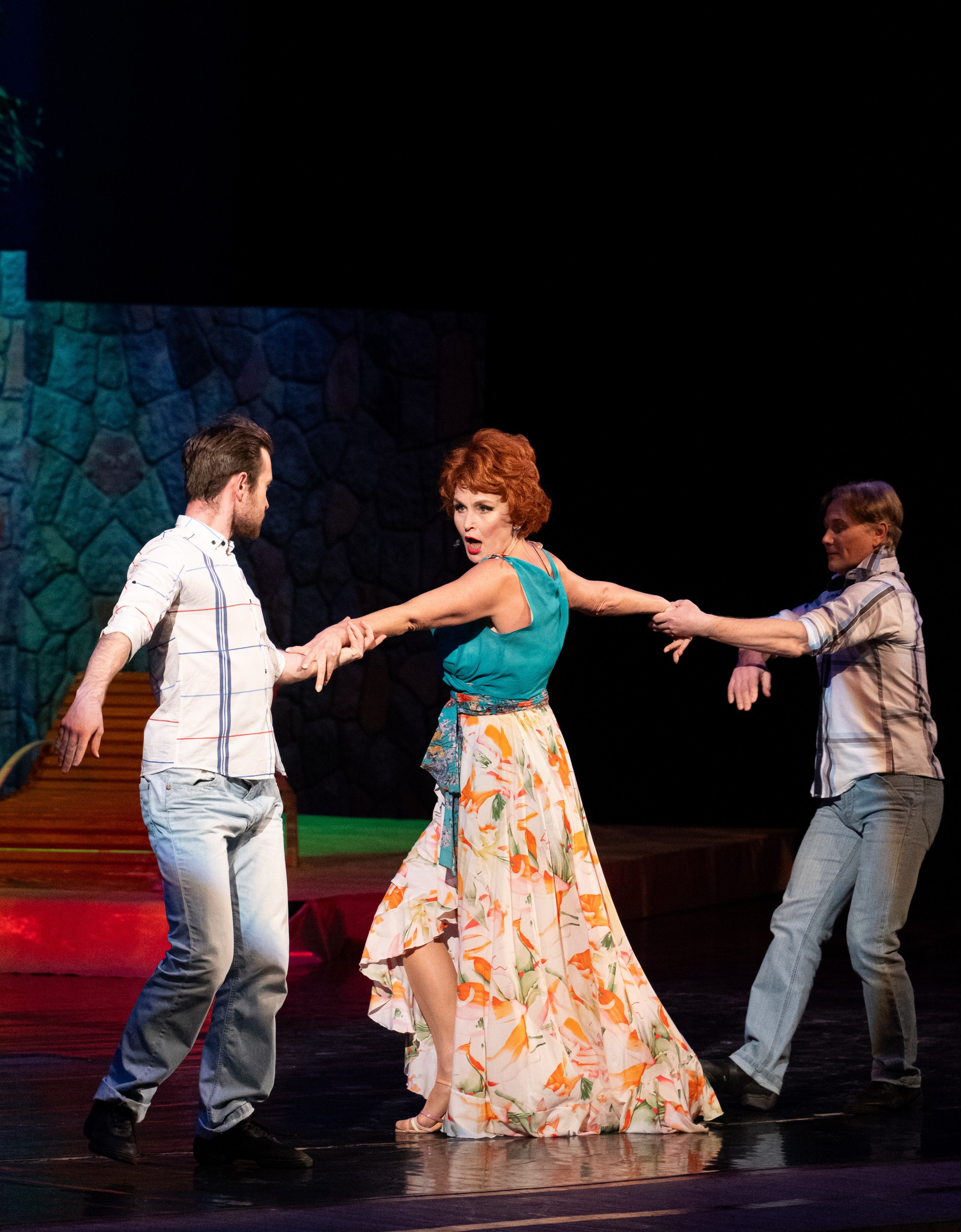 Музыкальная комедия «Любовь и голуби». Спортивный и репортажный фотограф в Иваново Сергей Силкин