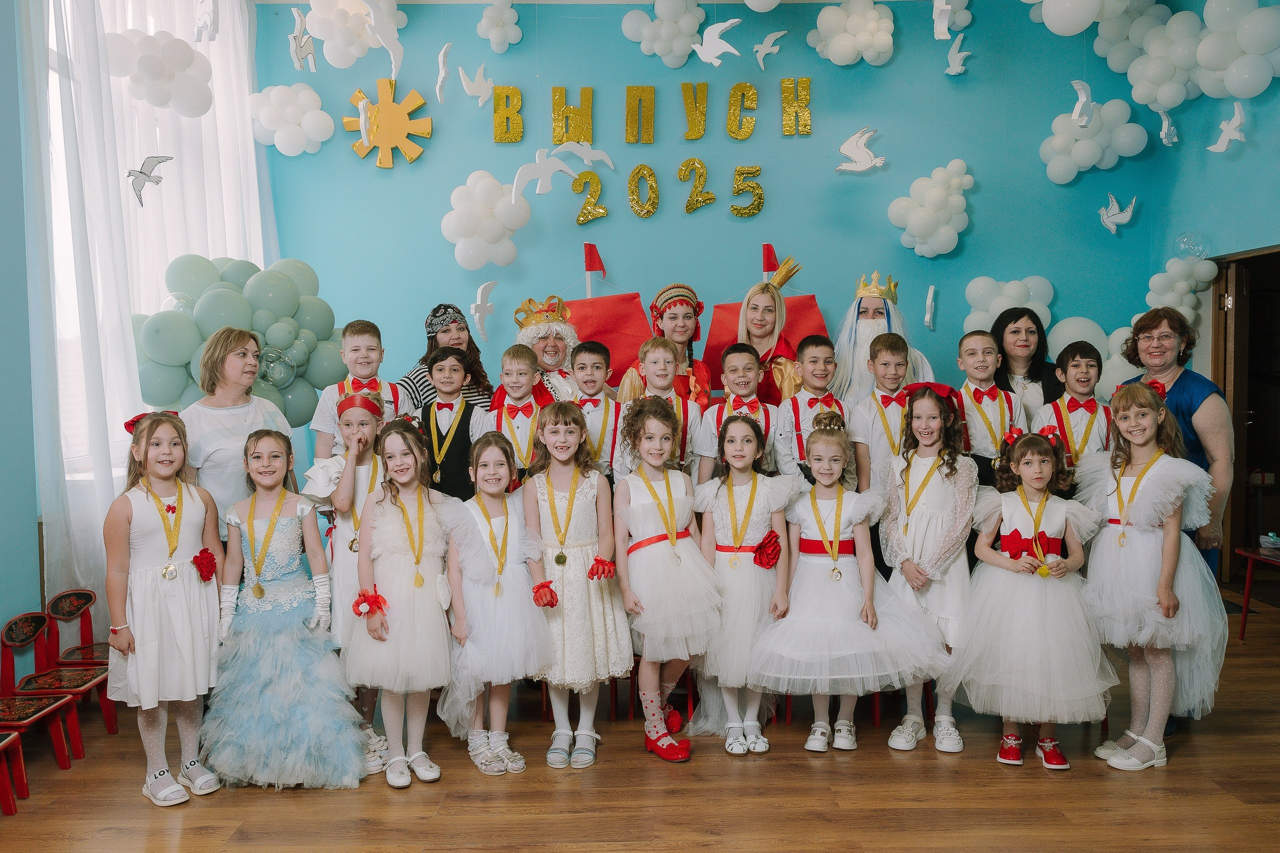 Выпускной 10 ДС. Выпускные альбомы Натальи Бутко: Новороссийск, Анапа, Геленджик