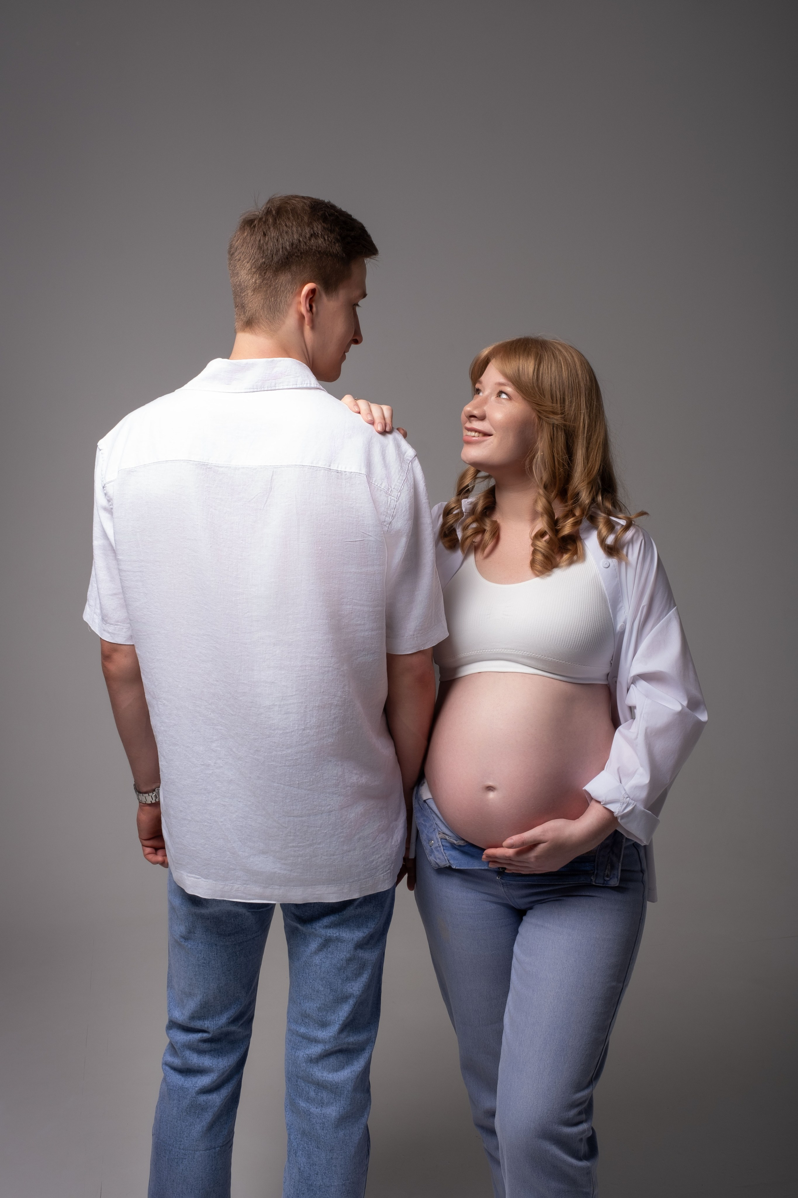 Беременность. Студия. Фотограф беременности Демочкина Елена