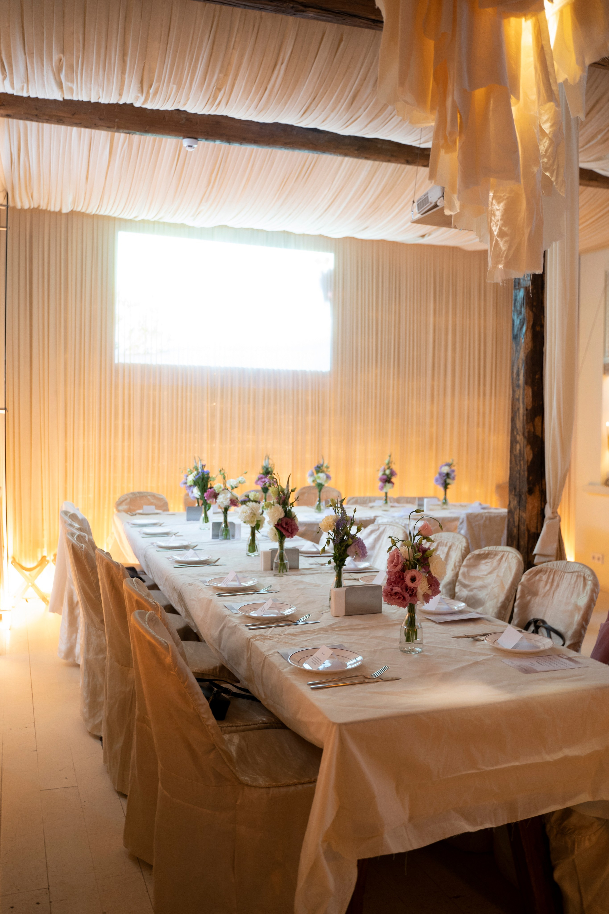 Елена и Владимир. Камерная свадьба в кафе «Рябчик»