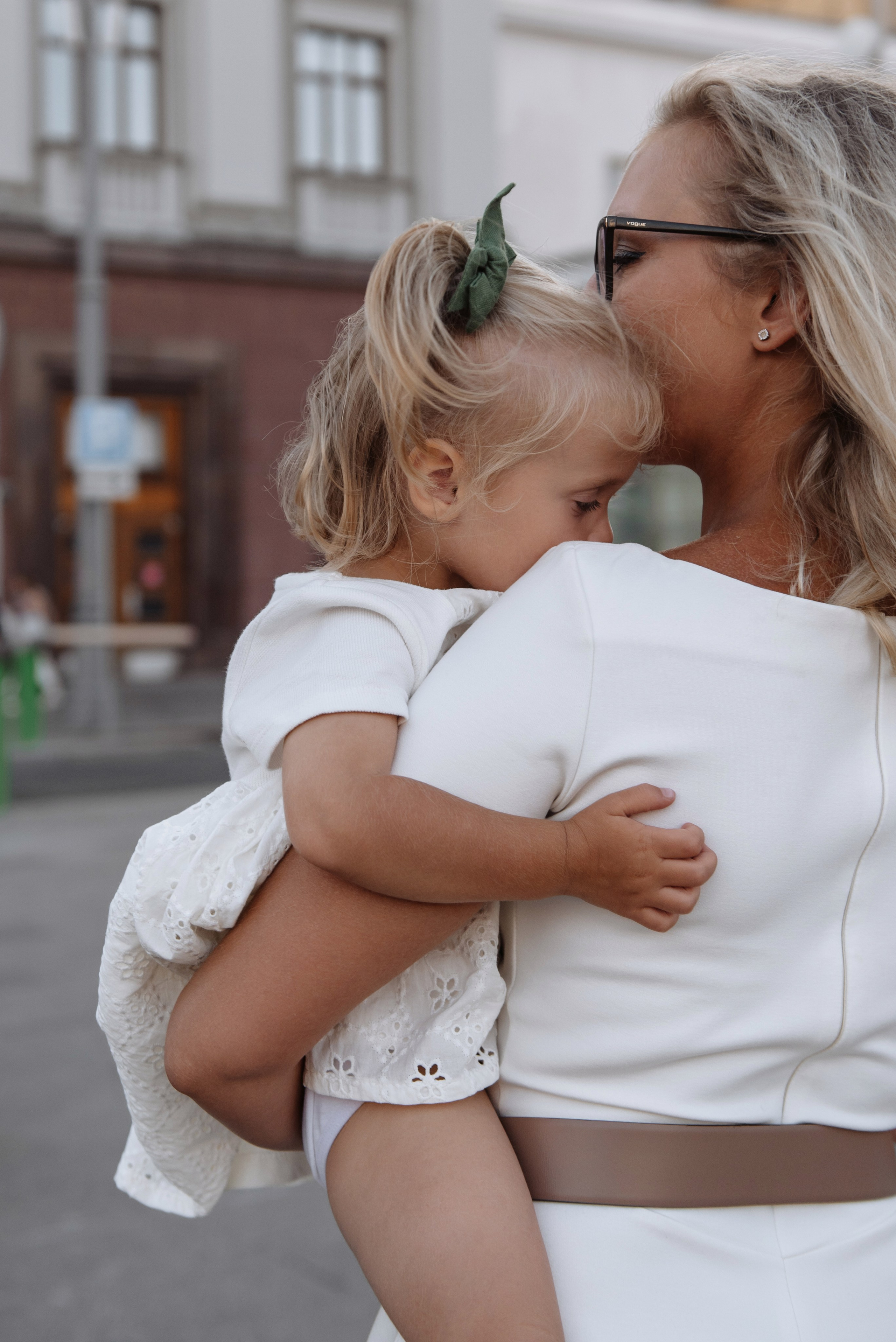 Миллионы глаз смотрят на нас.спустя 5 лет). Свадебный фотограф и визажист в Москве Кристина Палько