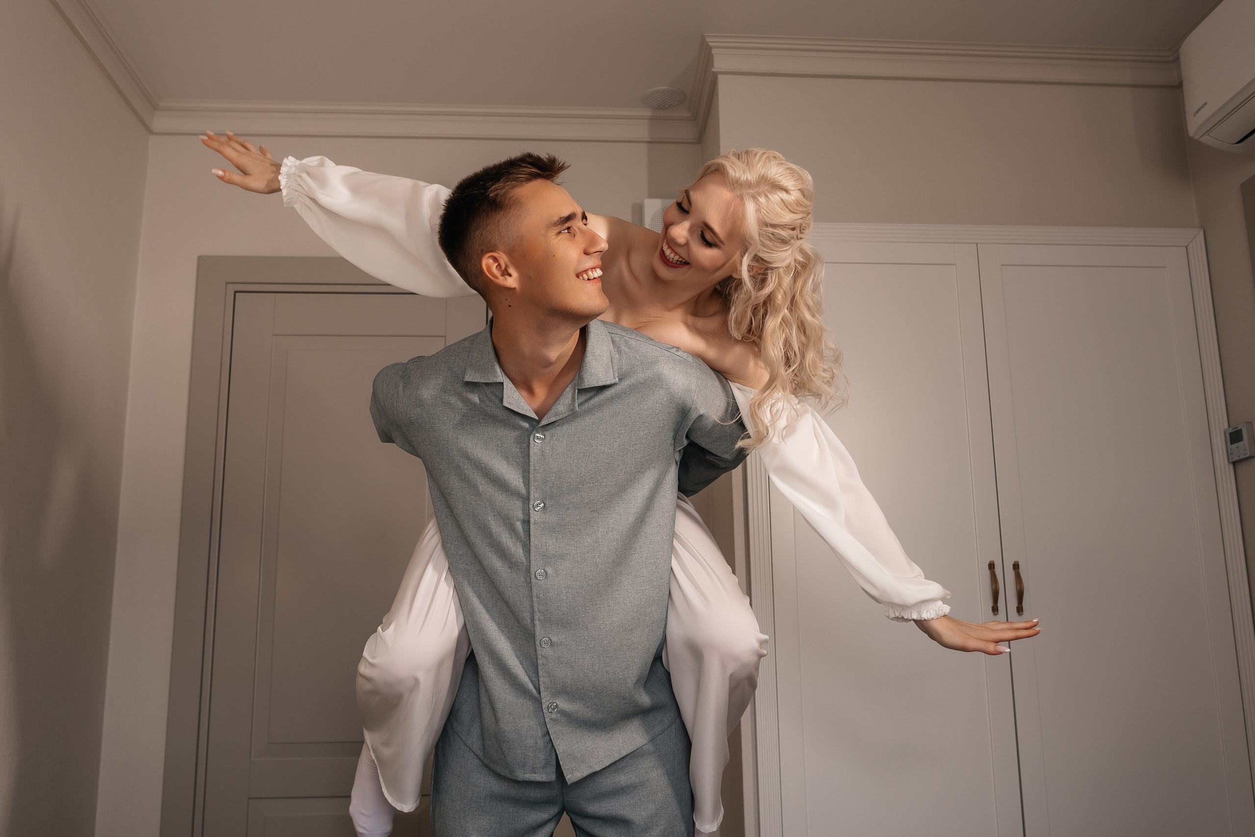 Николай & Анастасия | 10.08.24. Свадебный и семейный фотограф в Омске Евгения Хакимова