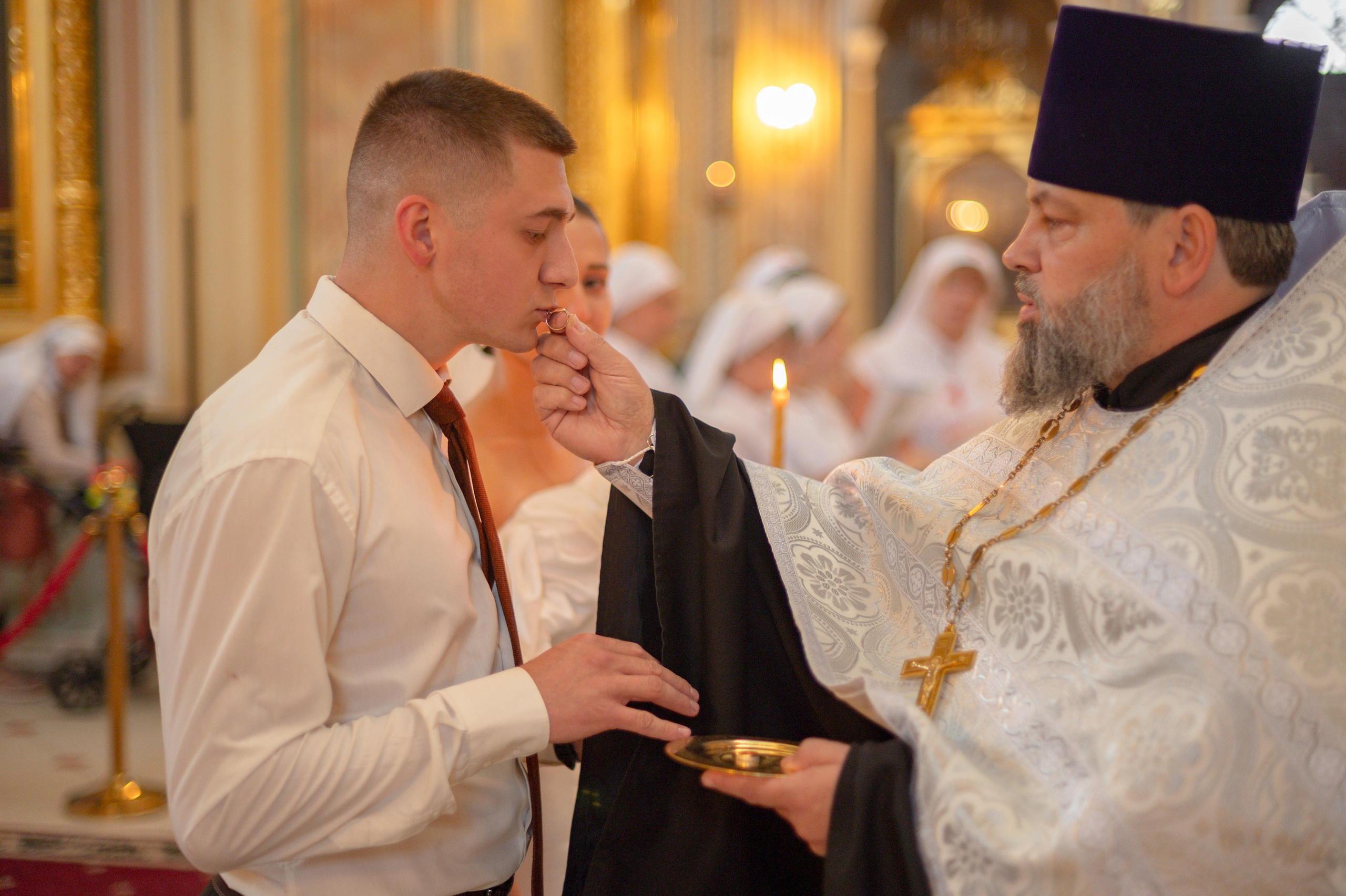 ВЕНЧАНИЕ. СОБОР РОЖДЕСТВА ПРЕСВЯТОЙ БОГОРОДИЦЫ!. Свадебный, семейный, контент и портрет фотограф в Ростове-на-Дону Наталь