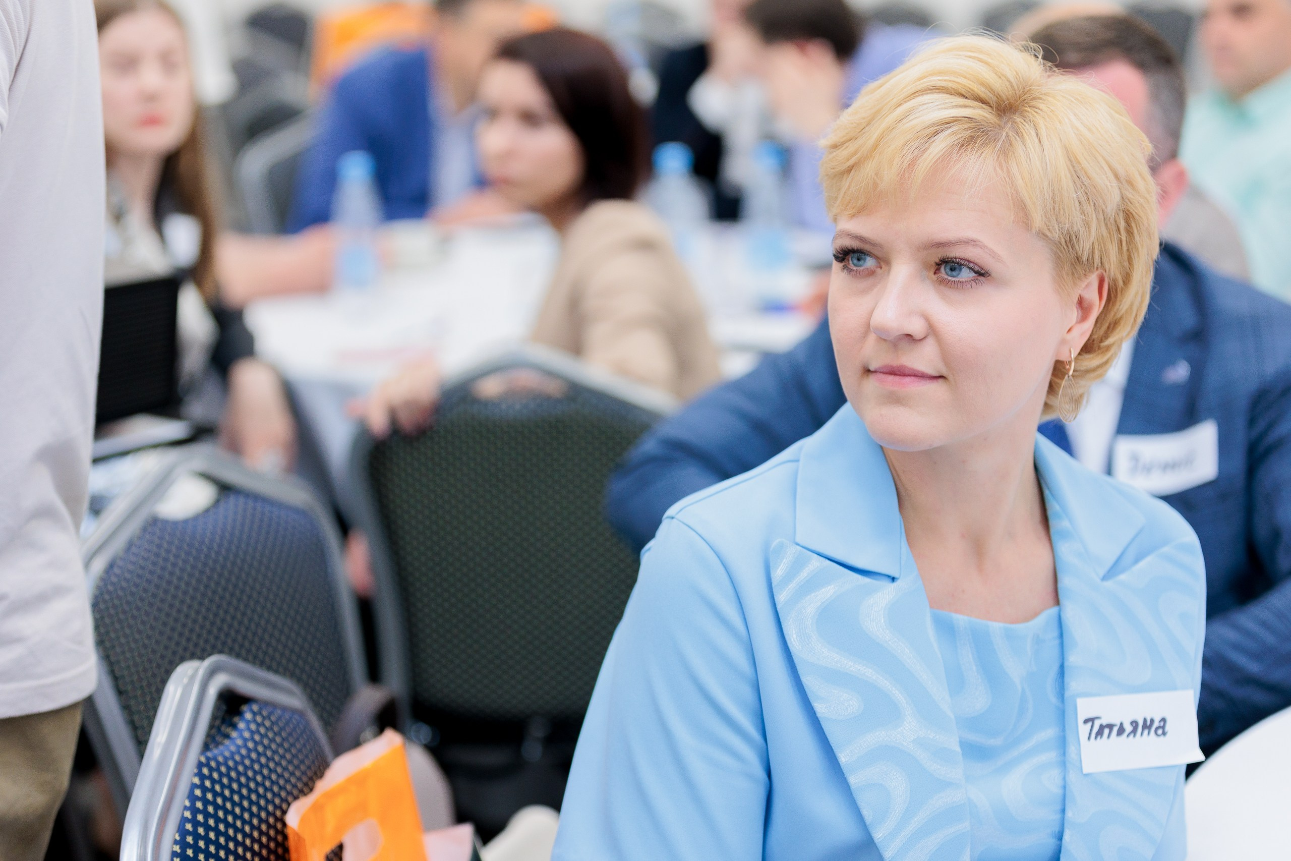 Фотограф для съемки награждения на корпоративной премии. Контент для бизнеса в Екатеринбурге Полдень Медиа