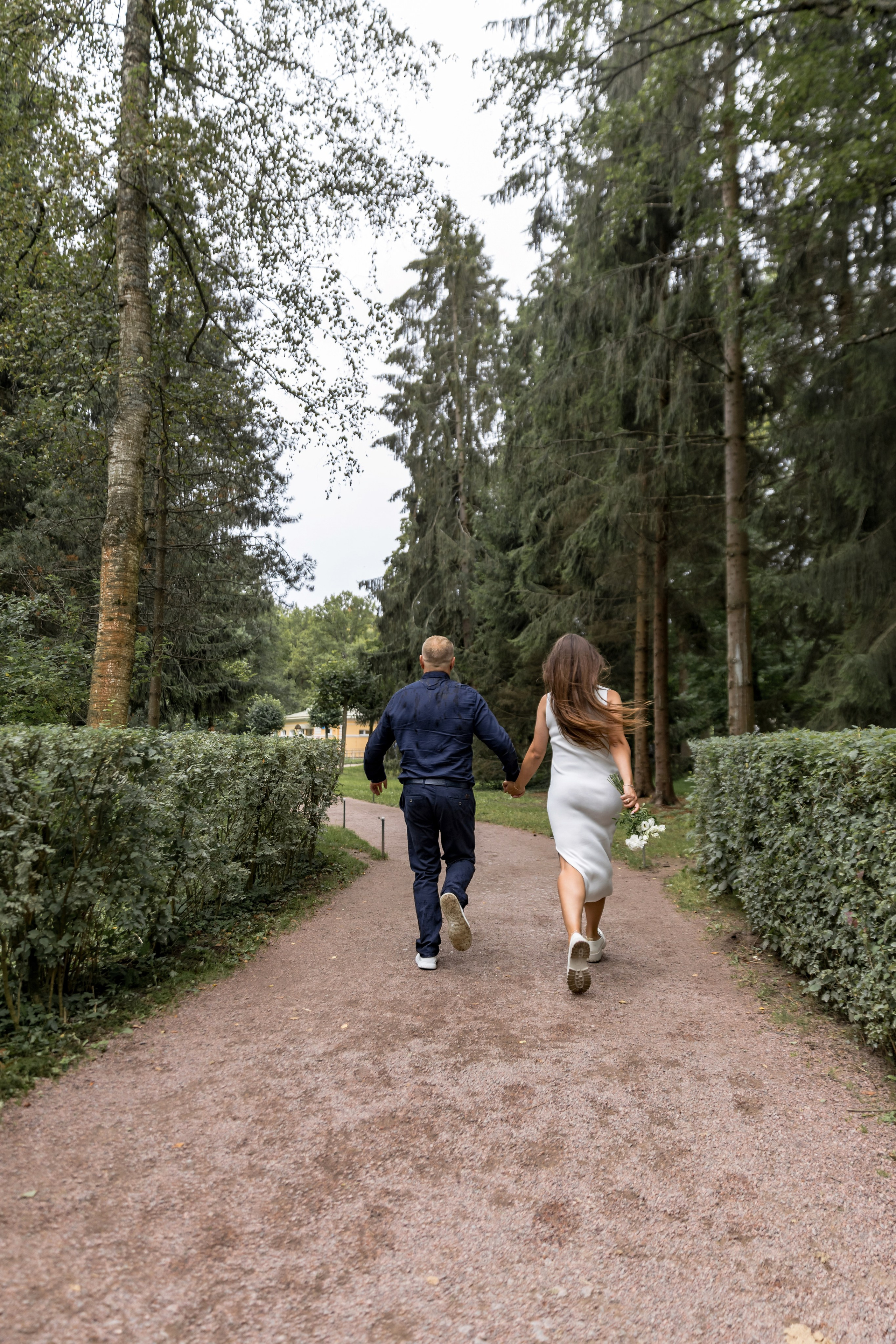 Свадебная прогулка Алены и Миши. Свадебный и портретный фотограф в Санкт-Петербурге Надежда Чечулина