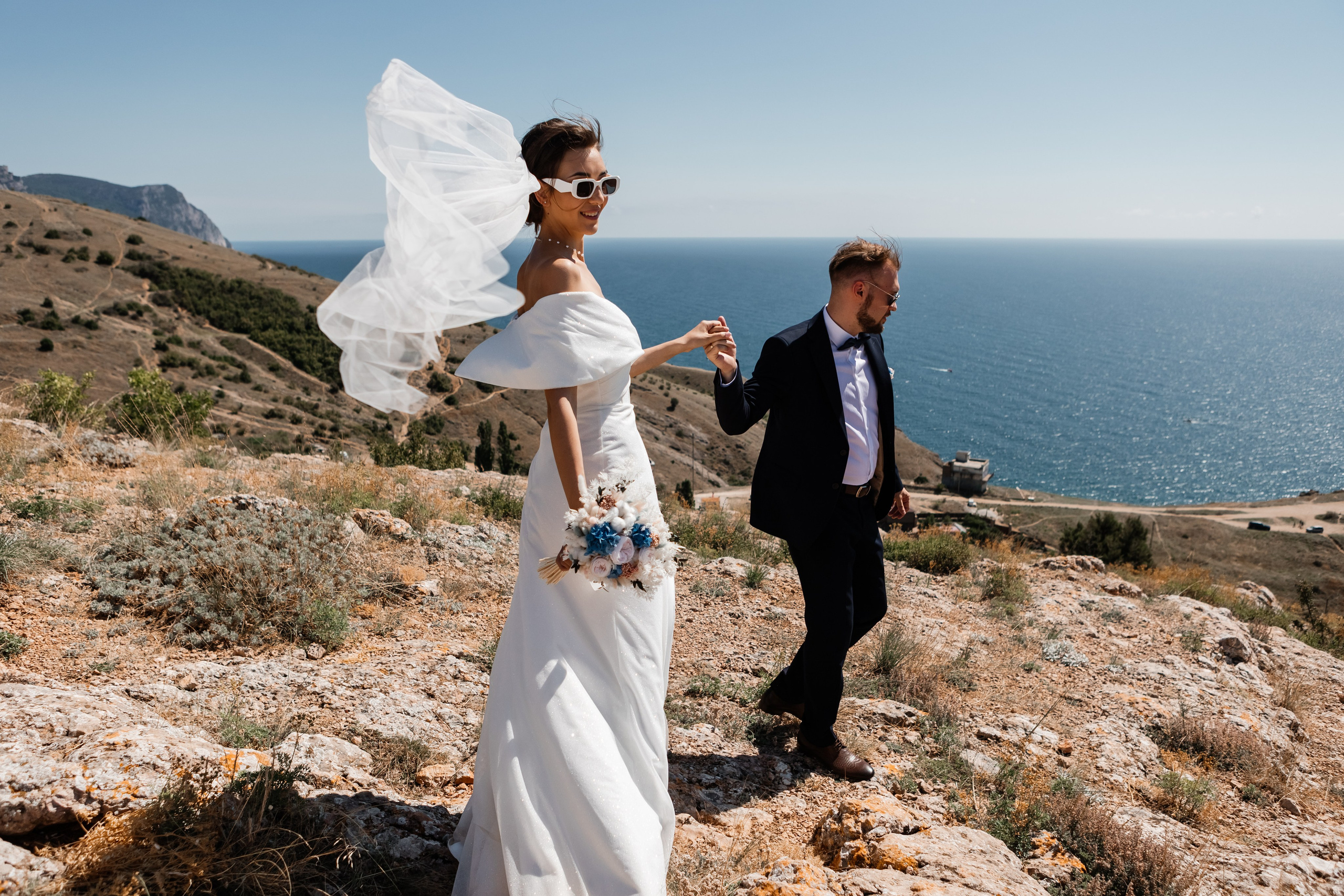 Свадебная съёмка в Балаклаве в крепости Чембало. Свадебный фотограф, фотосъемка в Крыму, Севастополе, Симферополе, Ялте