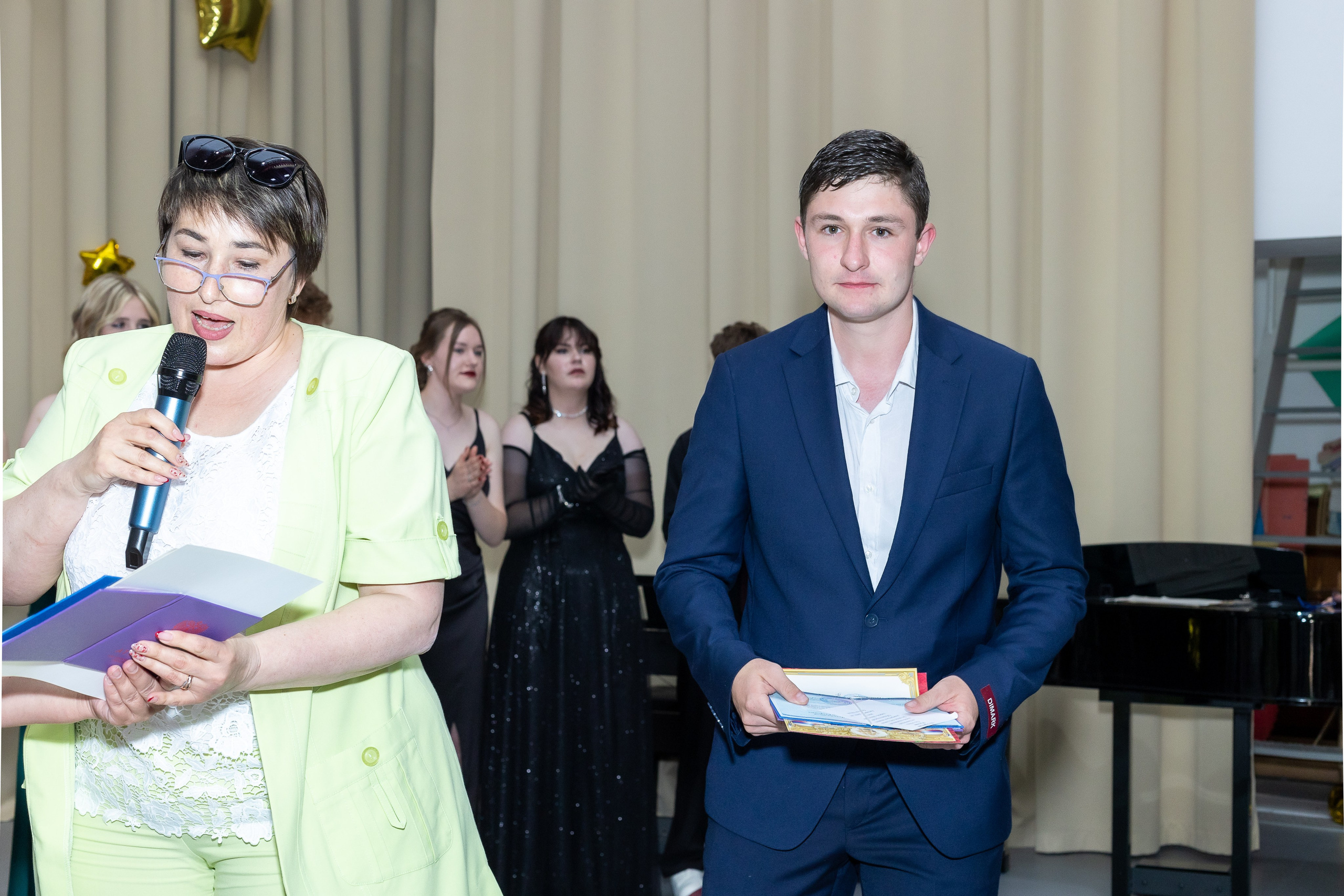 Вручение аттестата 2025. Выпускные альбомы Майкоп, Краснодар Елена Золотарева