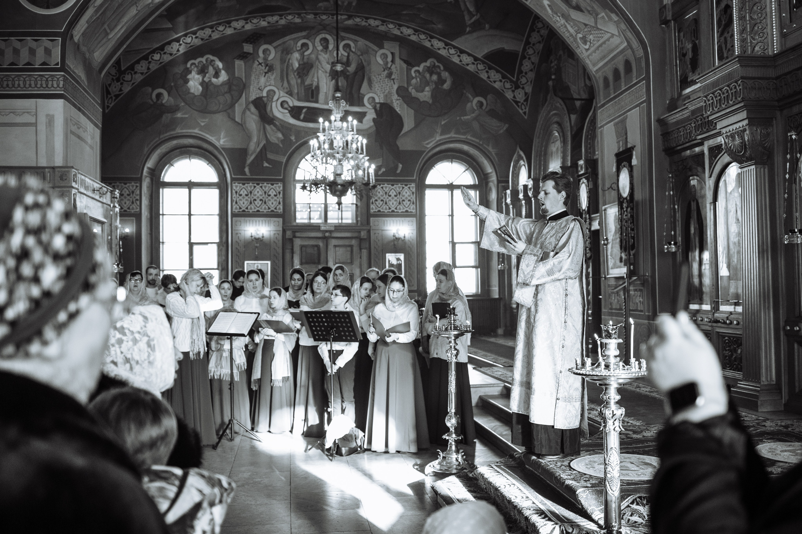 Служба Григория, митрополита, управляющего делами Московской Патриархии. Семейный фотограф Николаева Ольга