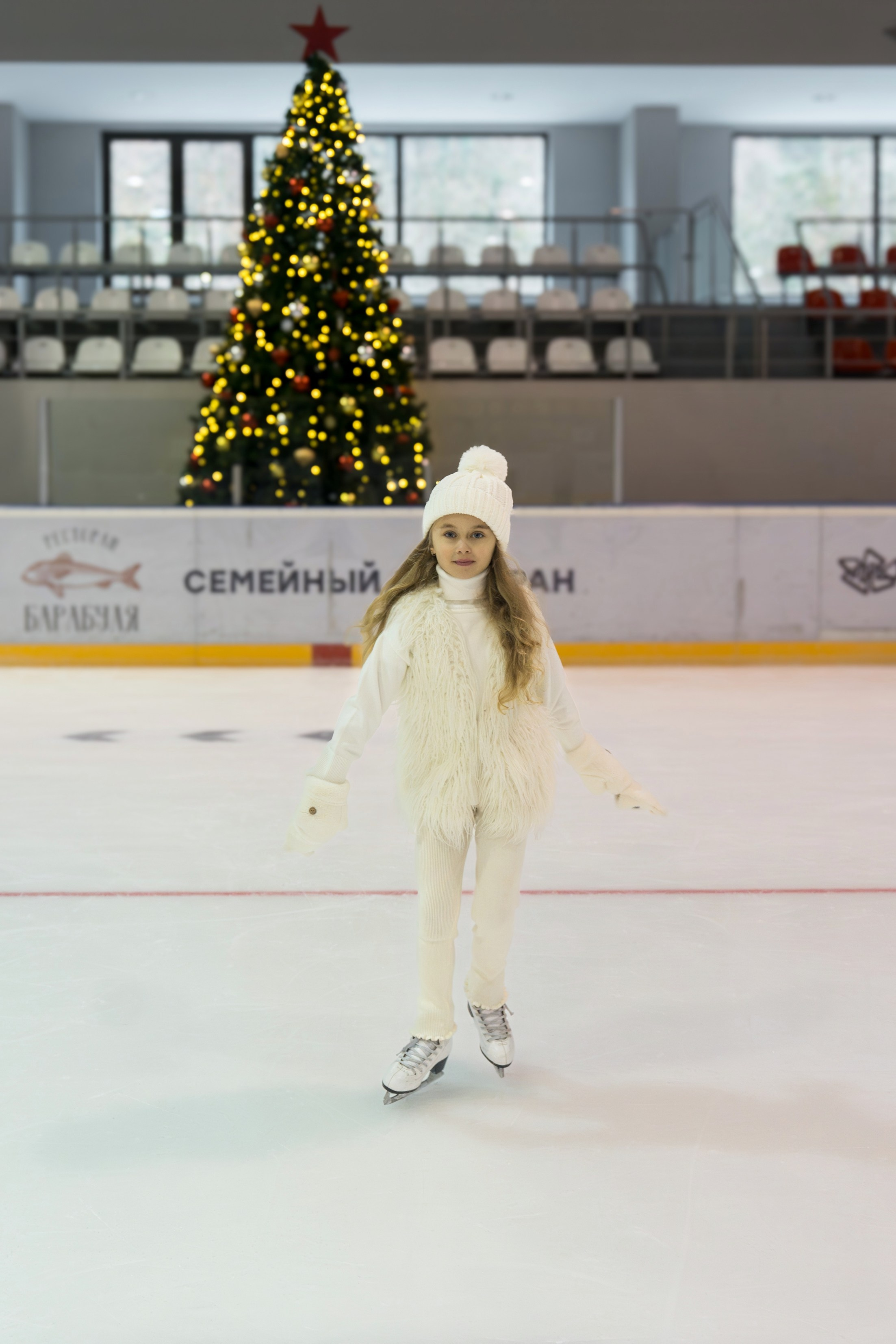 Контент съемка на катке для курорта Роза Хутор. Репортажный фотограф в Красной Поляне и Сочи Павлюченко Екатерина
