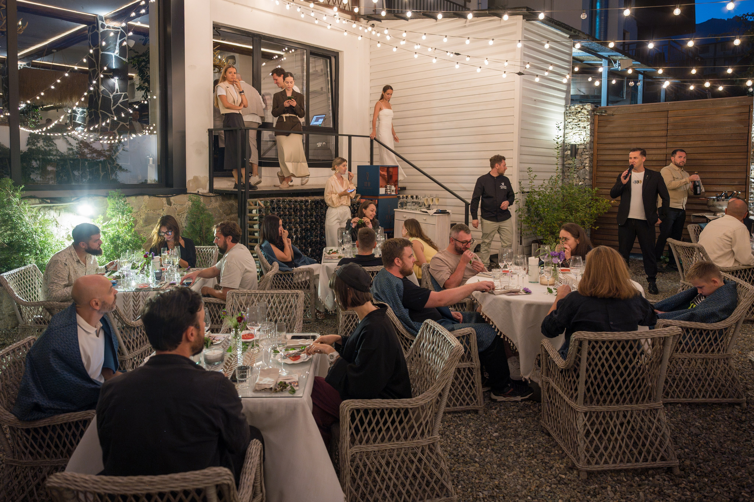 Гастрономический ужин в ресторане Co-Co Chalet. Репортажный фотограф в Красной Поляне и Сочи Павлюченко Екатерина