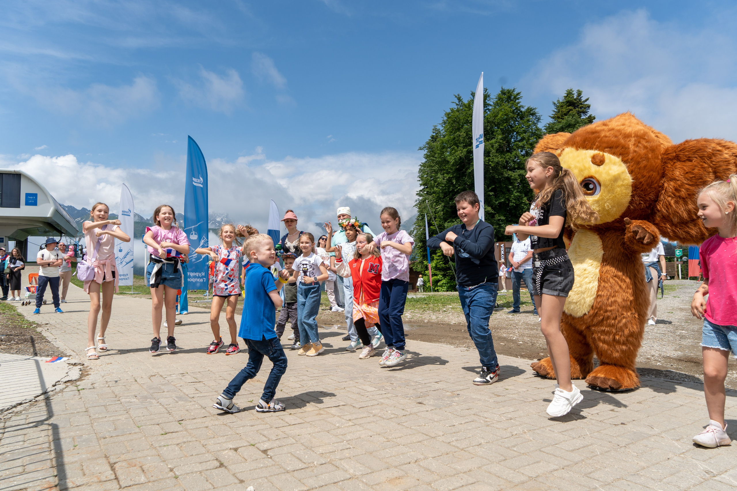 День России на курорте Газпром 2023. Репортажный фотограф в Красной Поляне и Сочи Павлюченко Екатерина