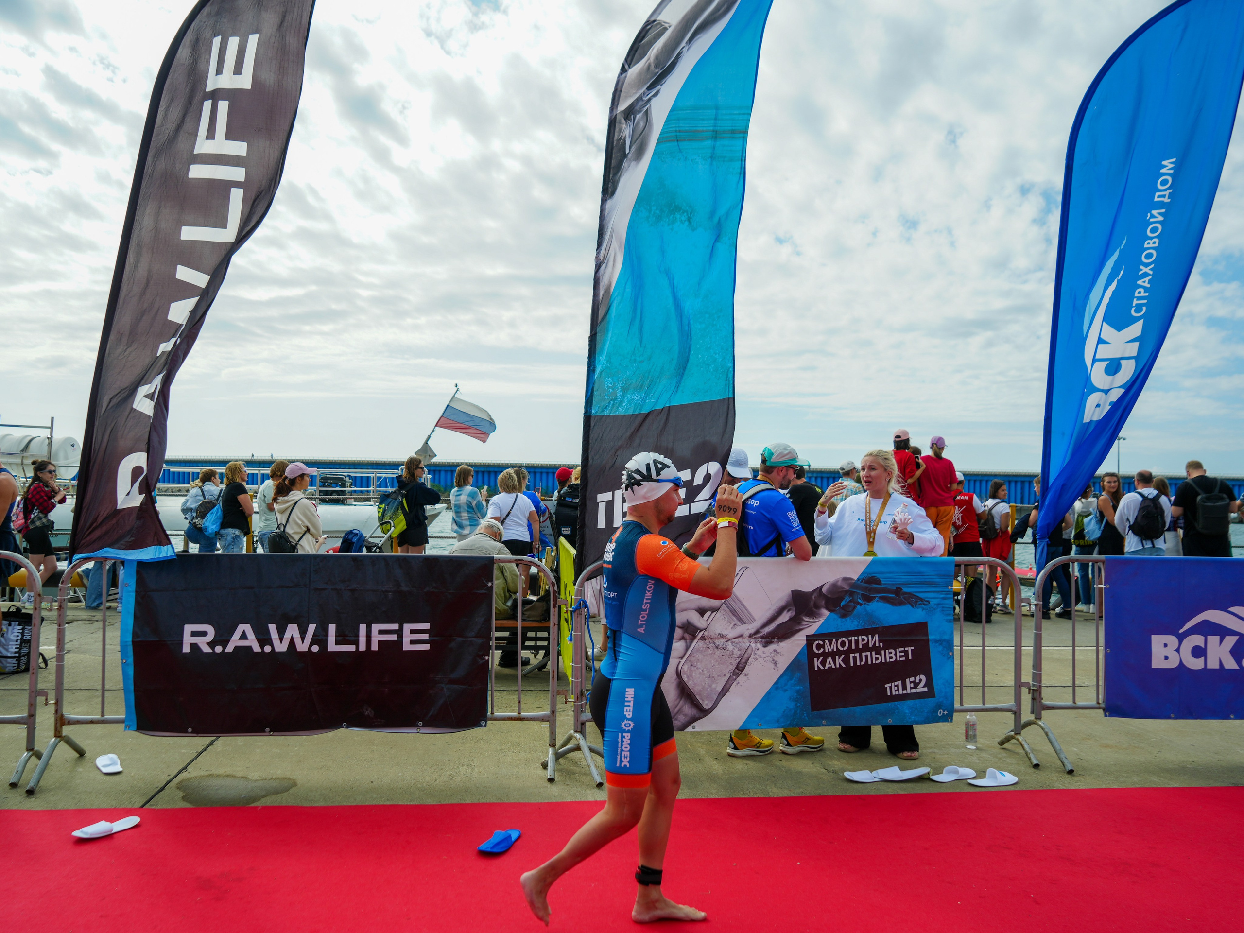 Фотоотчет партнерской интеграции для компании TELE2 на фестивале Ironstar. Репортажный фотограф в Красной Поляне и Сочи Павлюченко Екатерина