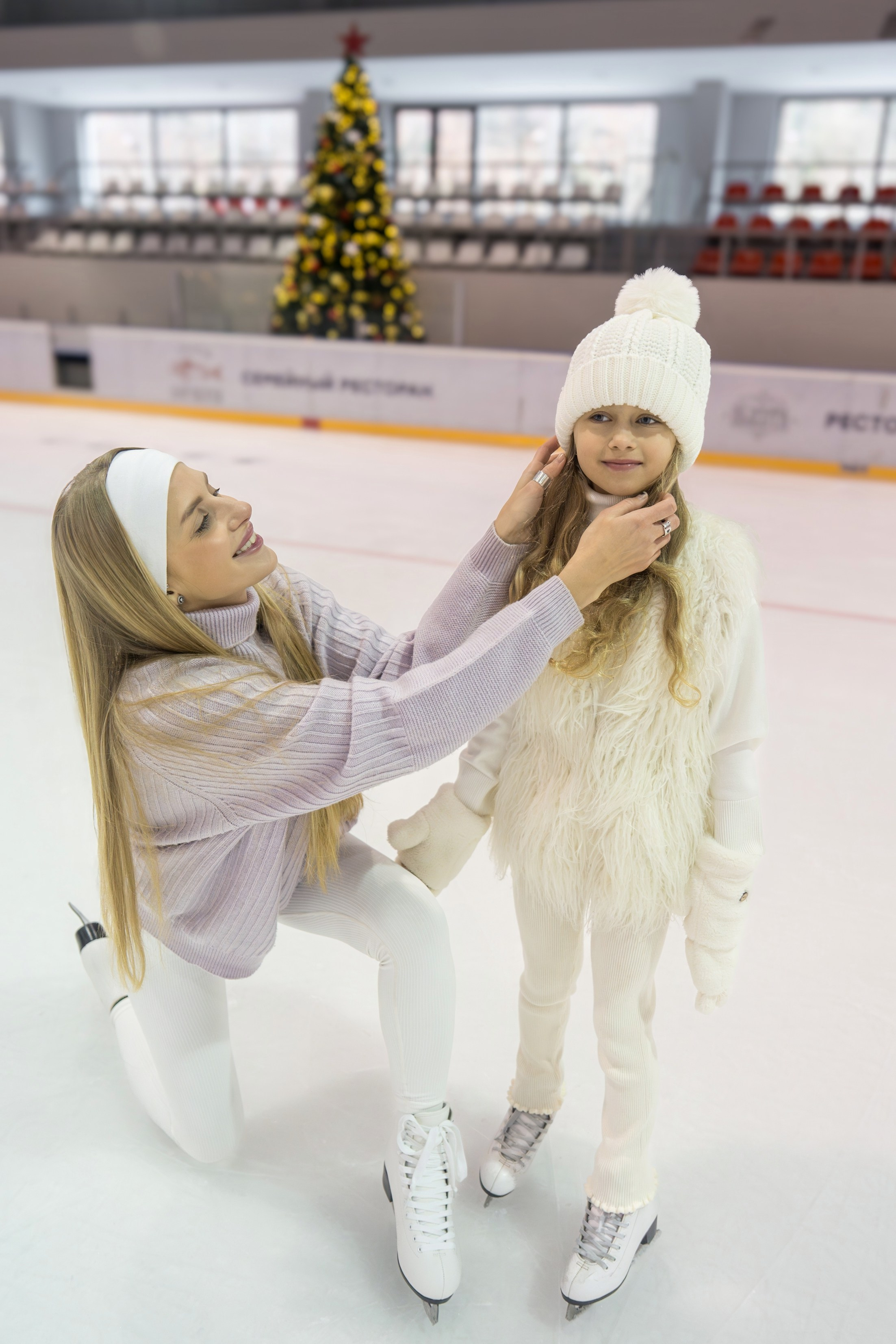 Контент съемка на катке для курорта Роза Хутор. Репортажный фотограф в Красной Поляне и Сочи Павлюченко Екатерина