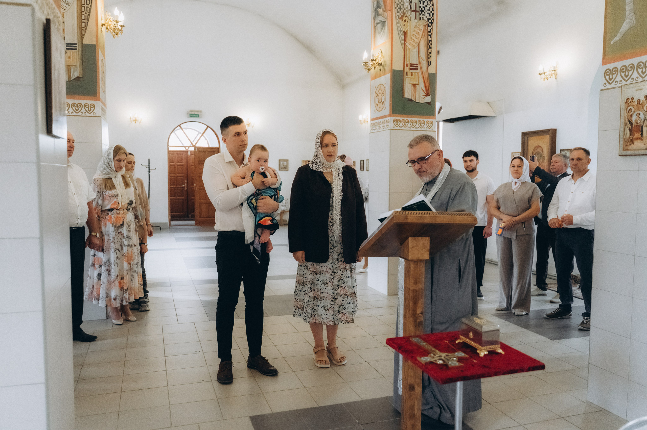 Крещение Демьяна (Церковь в честь святой блаженной Ксении Петербургской). Семейный фотограф в Минске Дарья Дреко