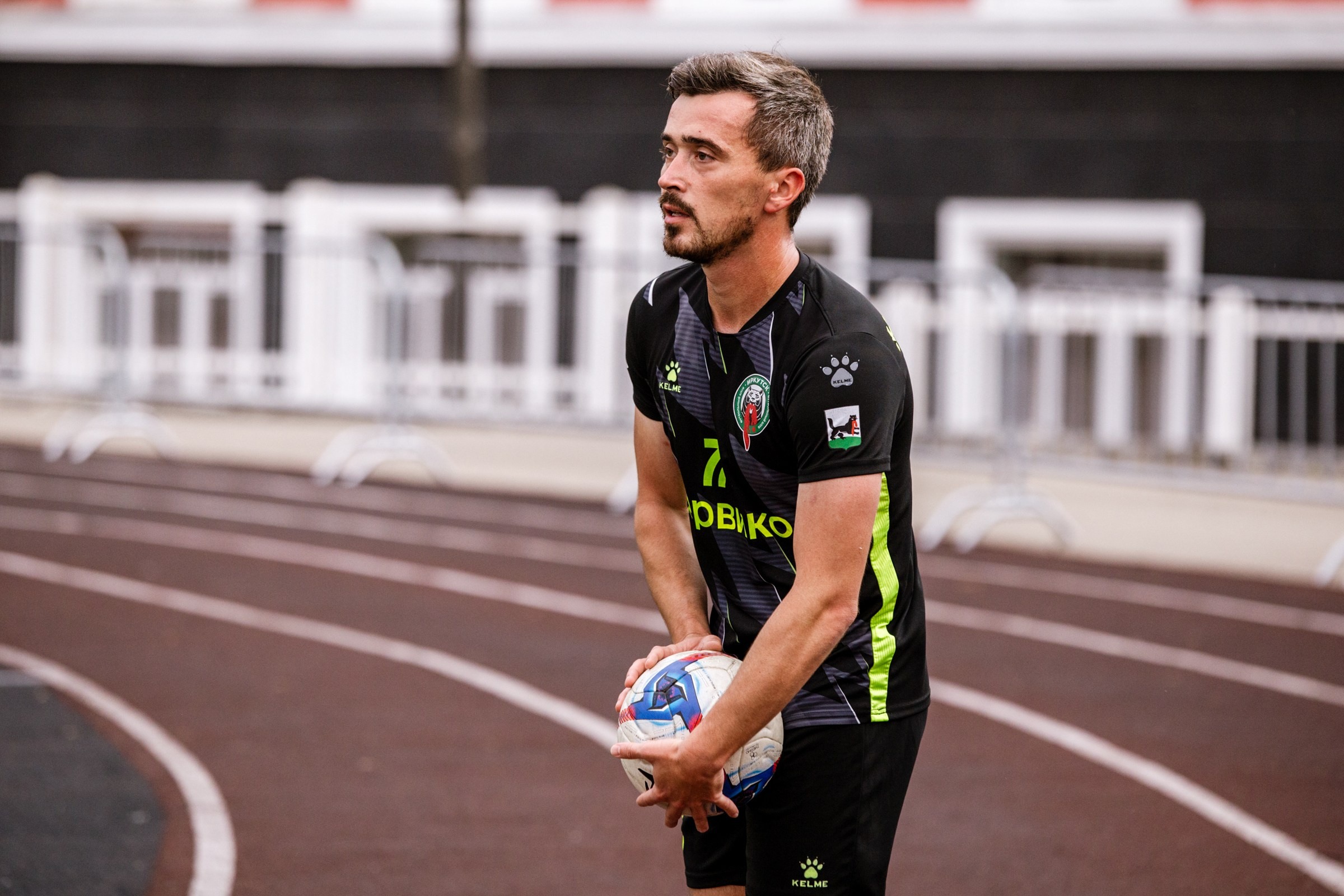 Первенство России по футболу LEON-Вторая лига Б | ФК Иркутск — Космос (Долгопрудный) | 14.09.25. Фотограф в Иркутске Евгения Айвазова