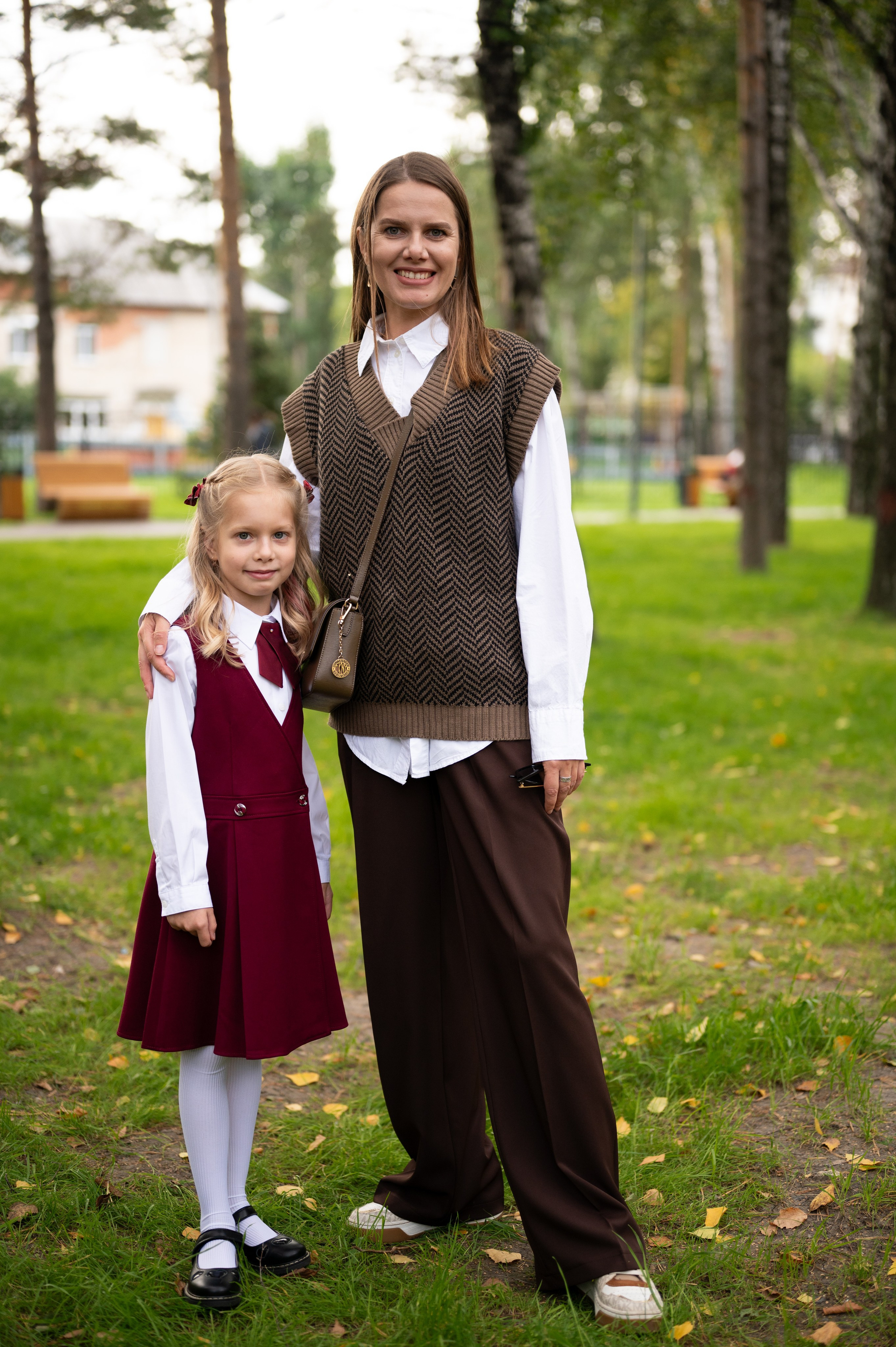 1 сентября 16 гимназия 2 класс (линейка + в классе+ на улице). Фотограф новорожденных, семейный детский в Тюмени Татьяна Морозова