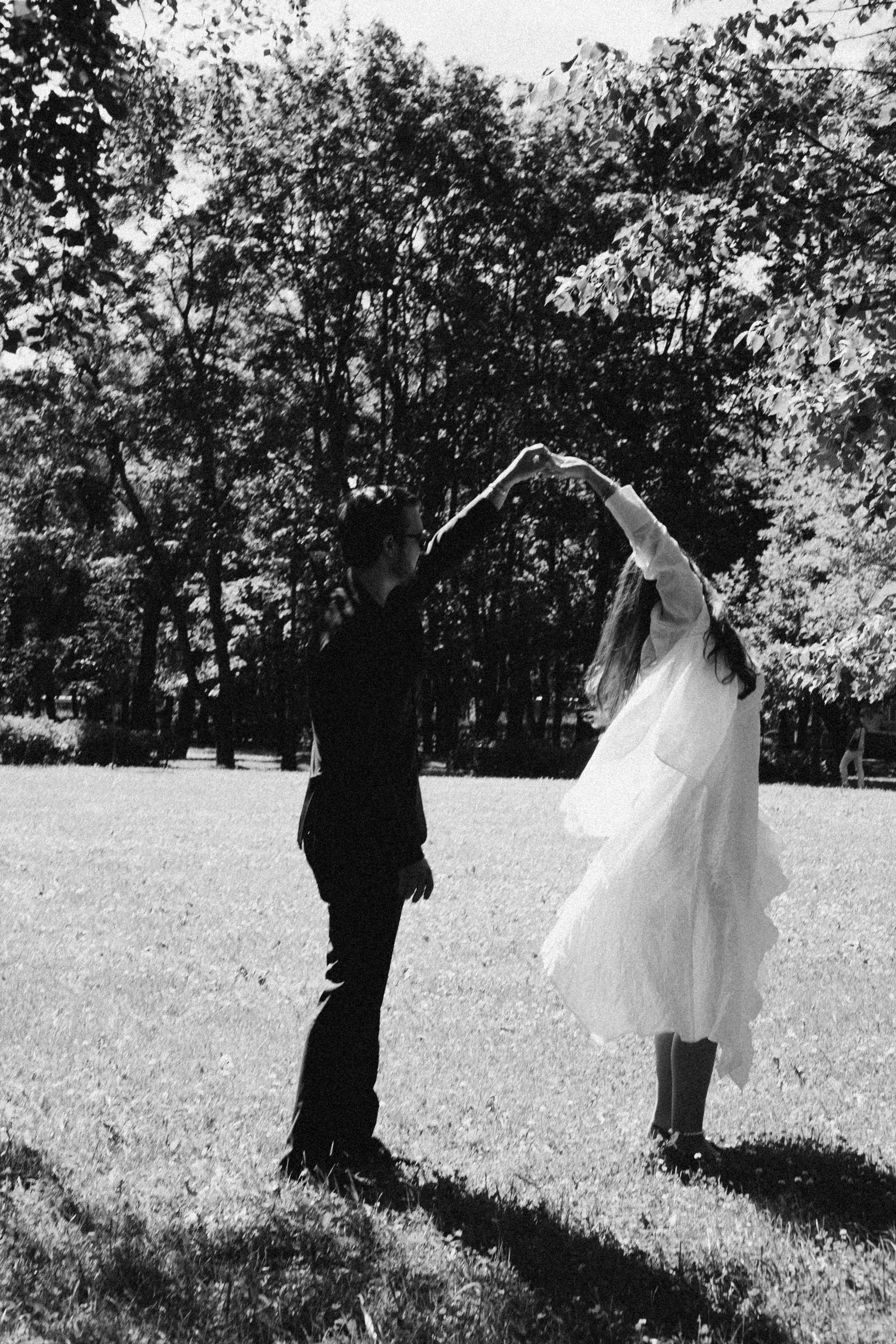 СВАДЕБНАЯ СЬЕМКА В ПАРКЕ ПОБЕДЫ И ПРОГУЛКА ПО МОСКОВСКОМУ ПРОСПЕКТУ. Профессиональный фотограф, Санкт-Петербург — Виктория Богомолова