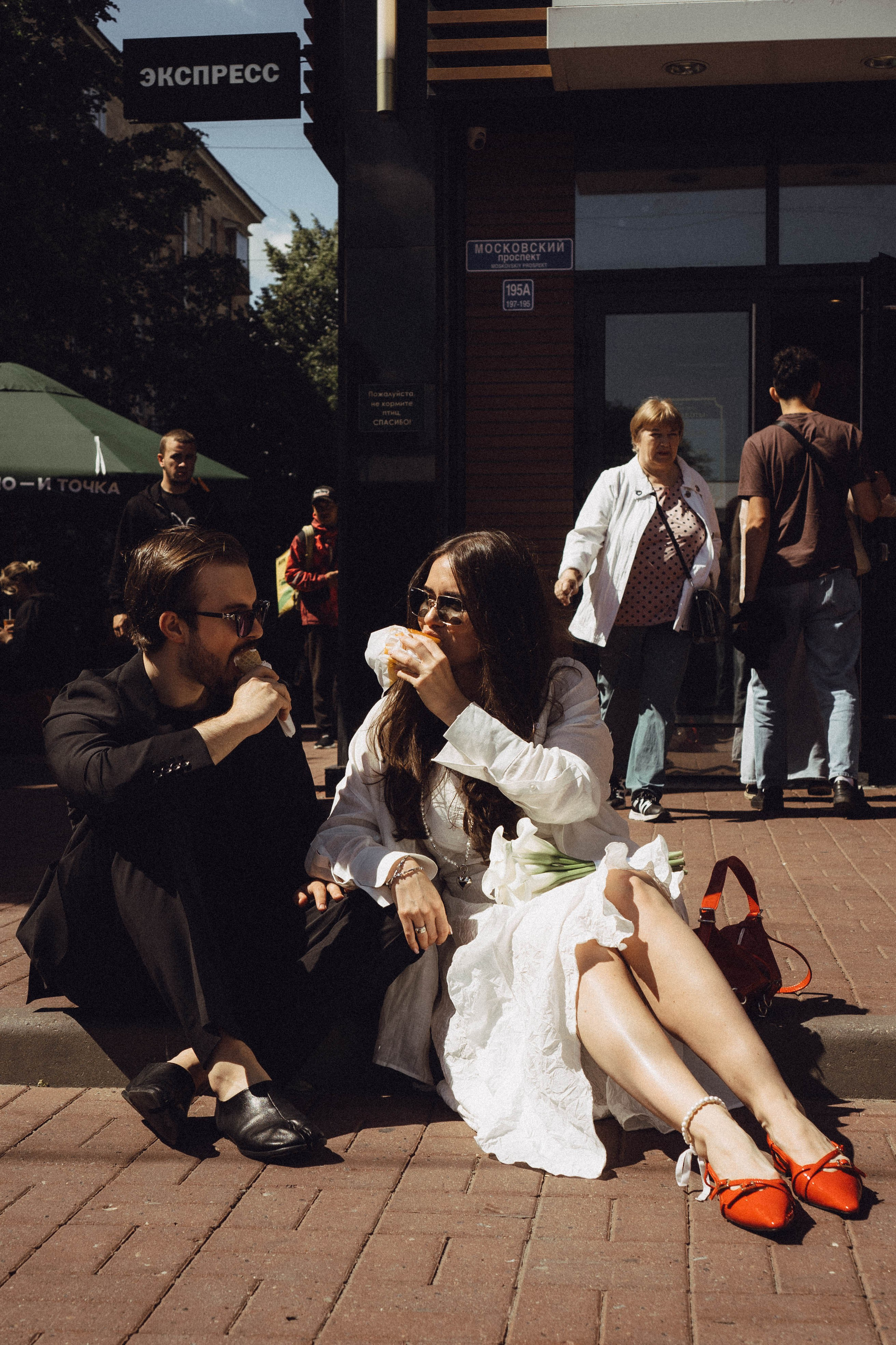 СВАДЕБНАЯ СЬЕМКА В ПАРКЕ ПОБЕДЫ И ПРОГУЛКА ПО МОСКОВСКОМУ ПРОСПЕКТУ. Профессиональный фотограф, Санкт-Петербург — Виктория Богомолова