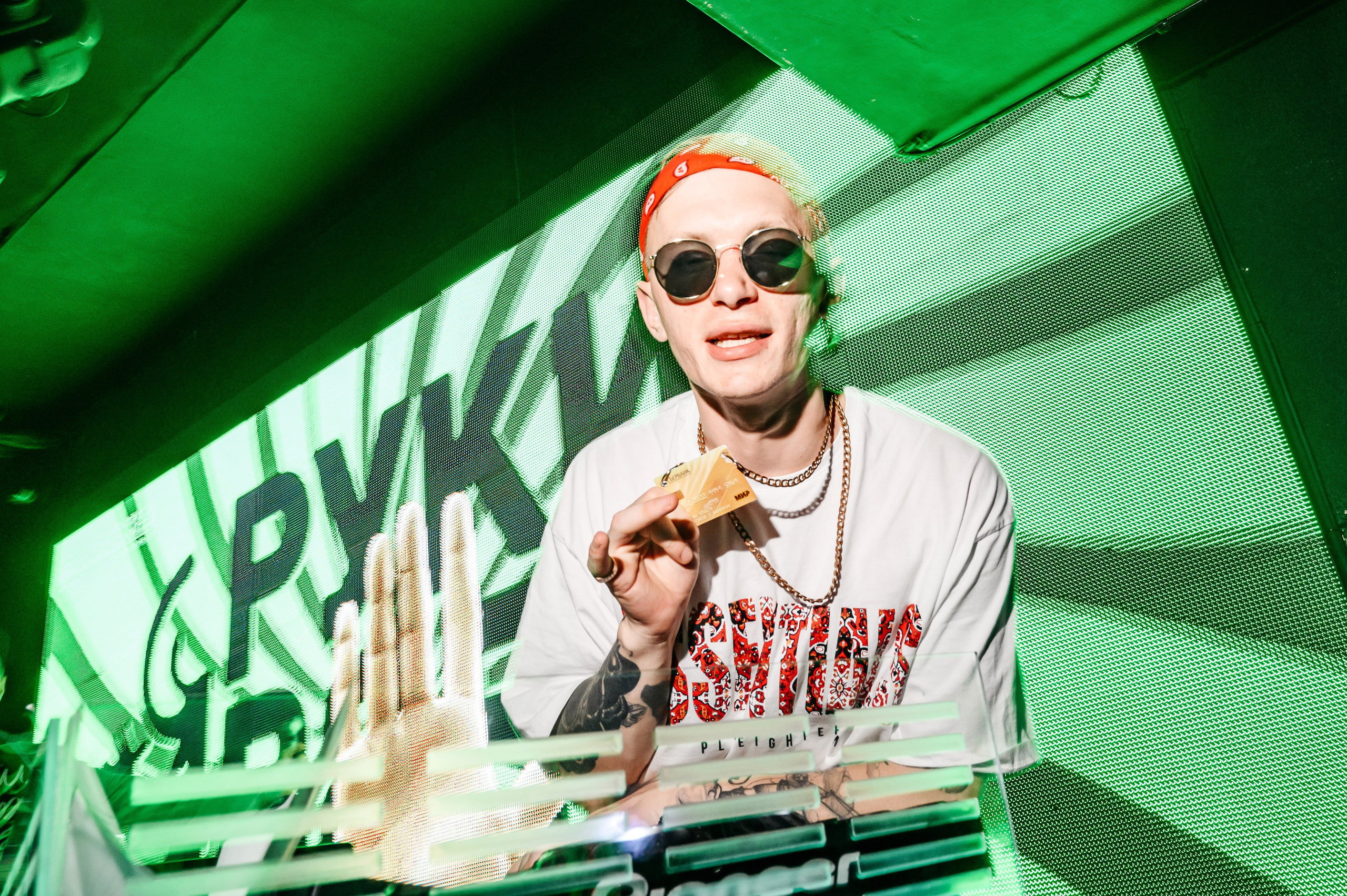 Сергей Жуков. Открытие бара «Руки вверх». Фотограф Владивосток. Игорь Кирсанов