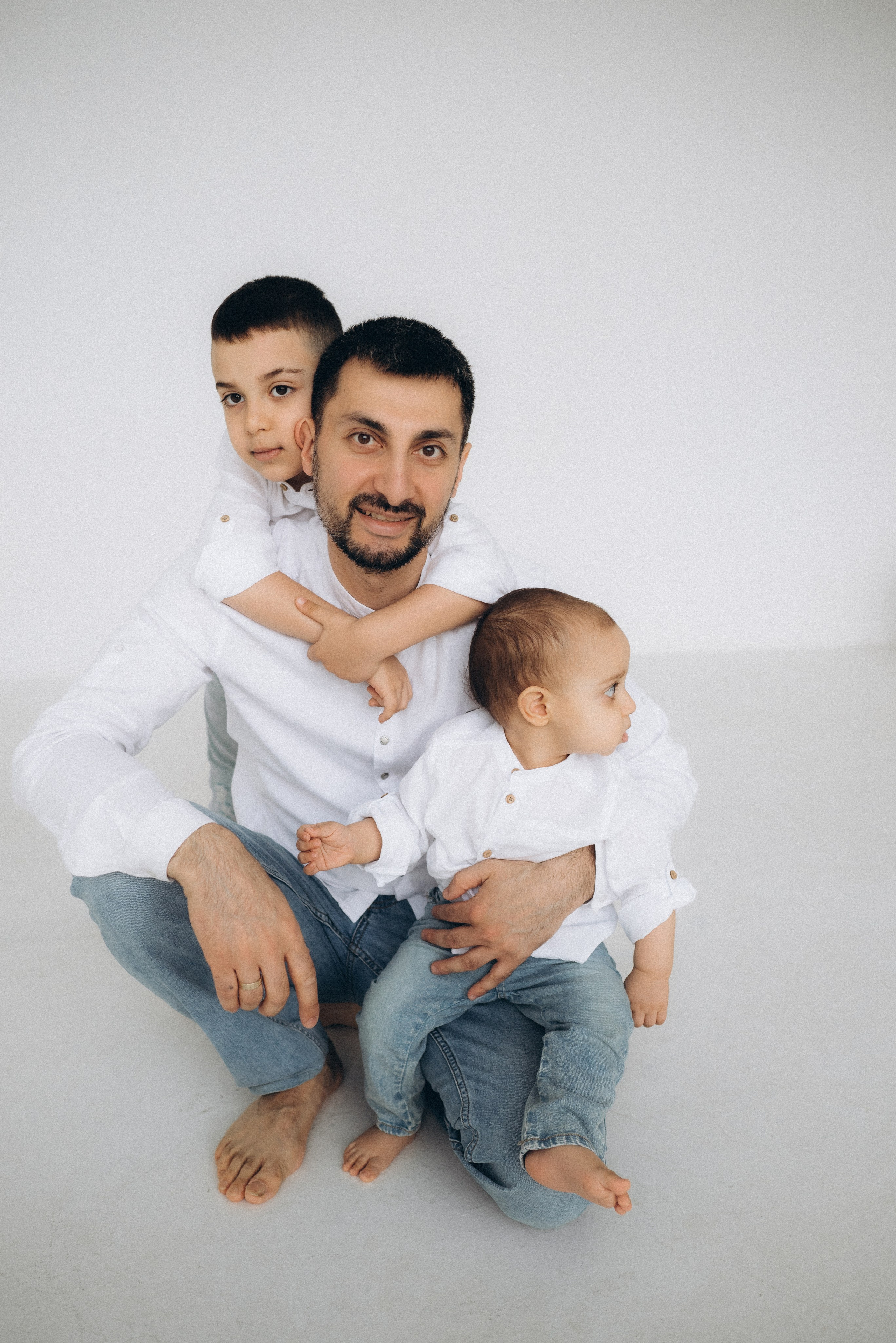 Мнацакан, Сюзанна, Рафаэль и Микаэль. Суханова Регина Фотограф Сергиев Посад