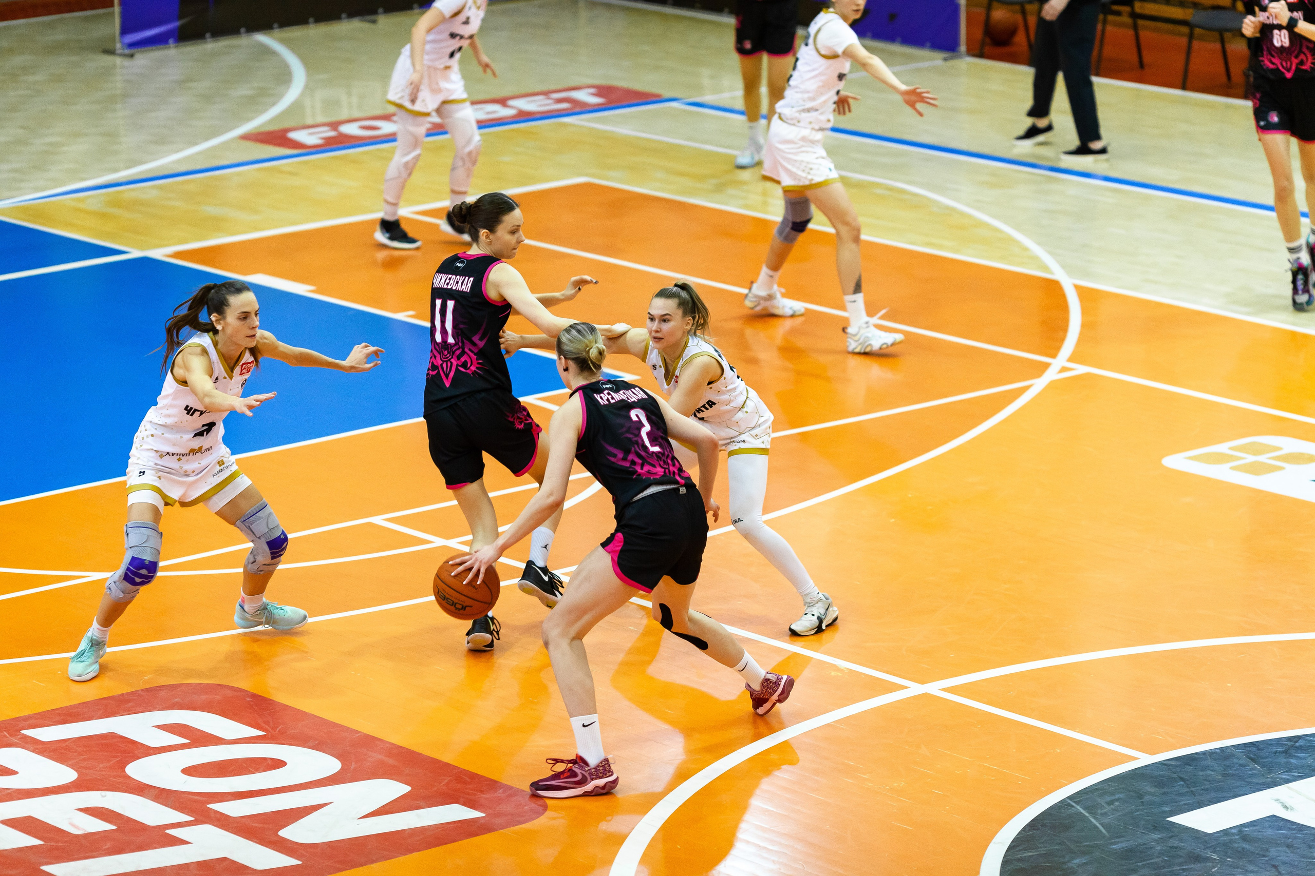 ЧГУ-Атланта — Ростов-ЮФУ / 1 игра. Фотография