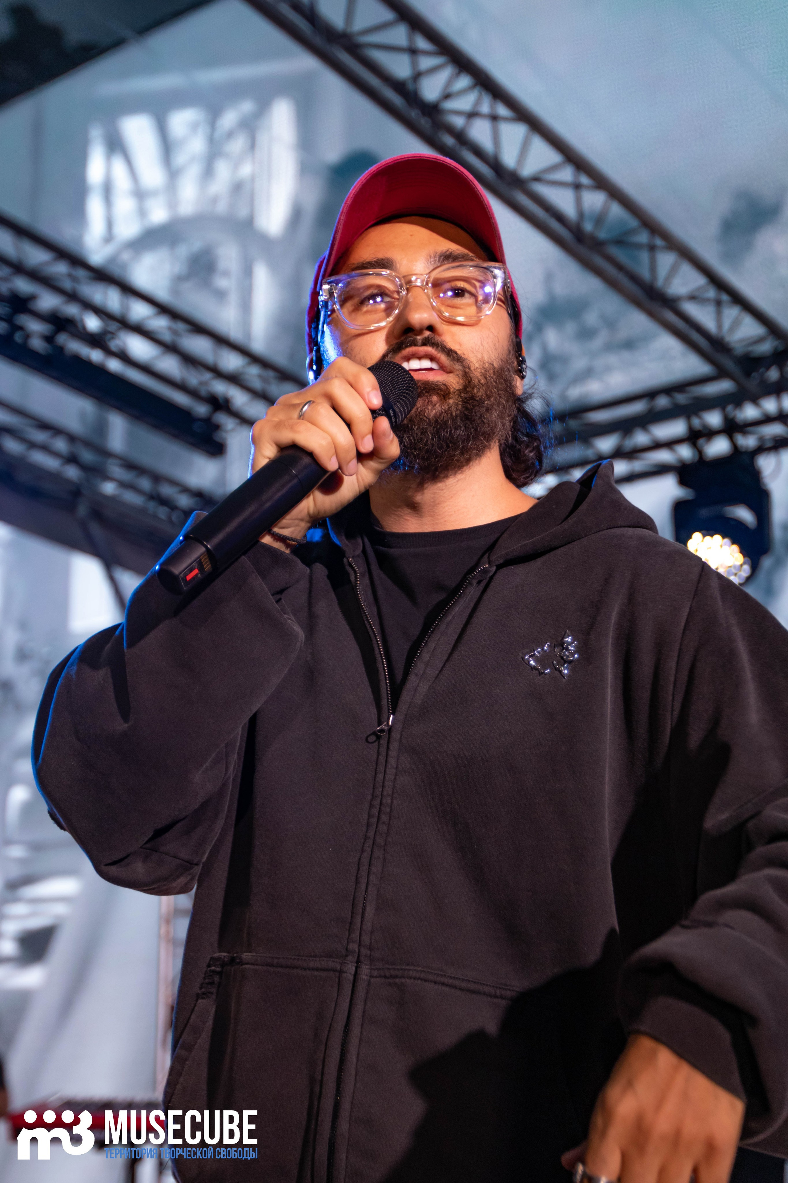 МОТ. Концертный фотограф