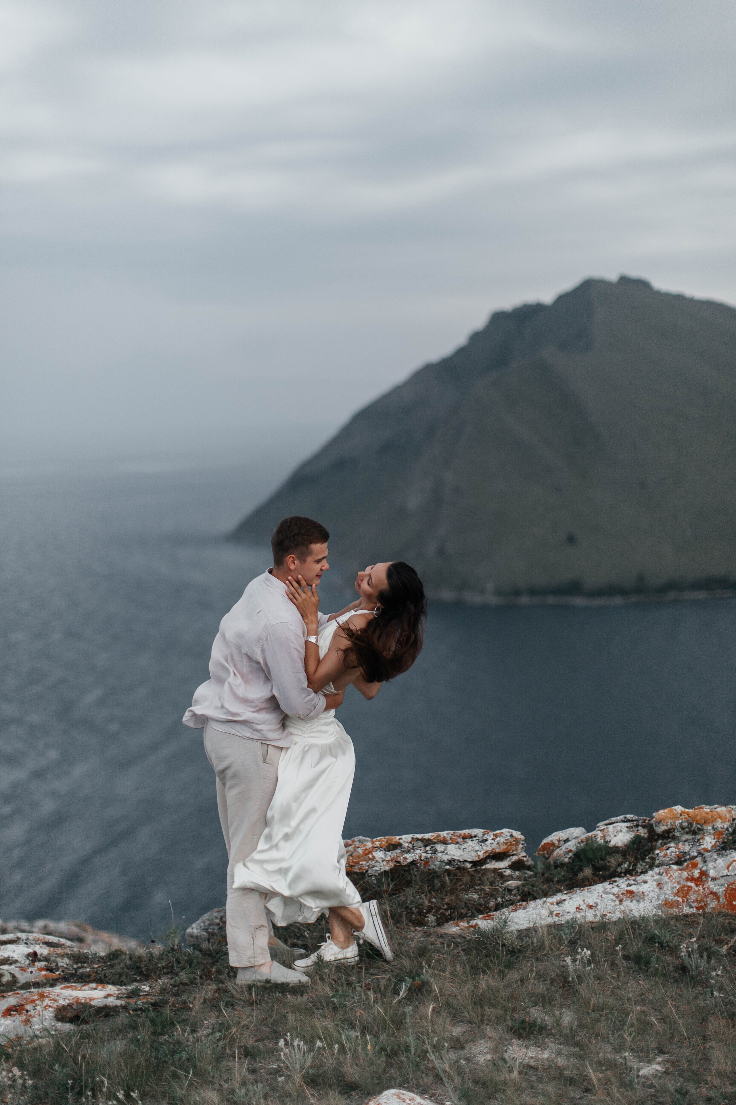 Свадебная прогулка на Байкале. Главная