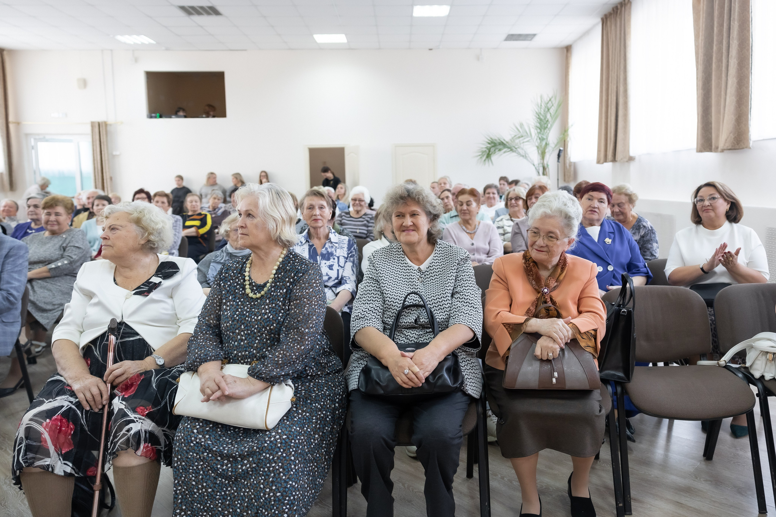 День учителя. Школа 31. Октябрь 2024. Свадебный и Семейный фотограф г. Ижевск Гульназ Солдатова. Гульназ фото