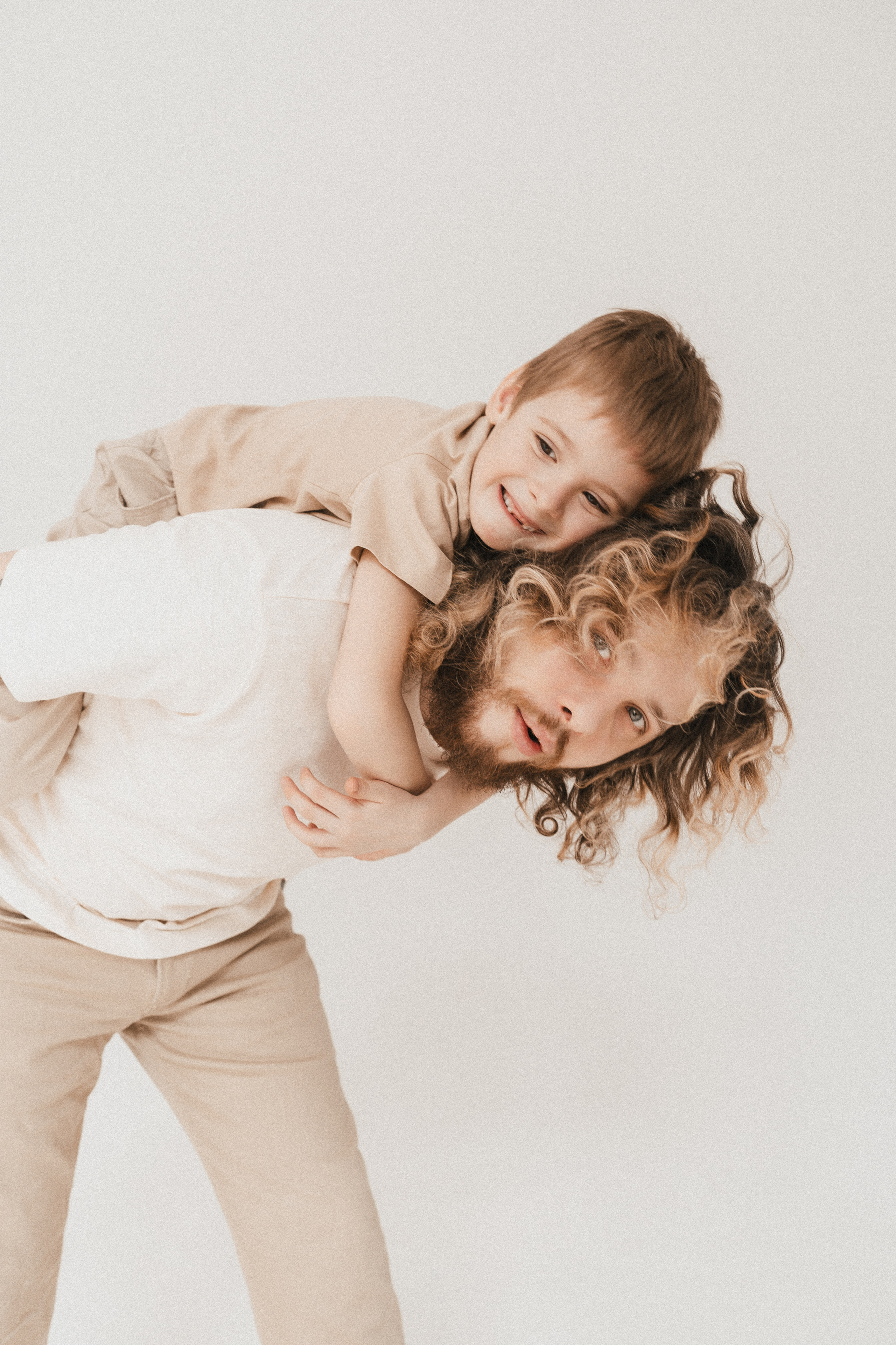 Семья Александра и Дины. Свадебный и семейный фотограф в Самаре Салахова Гулина