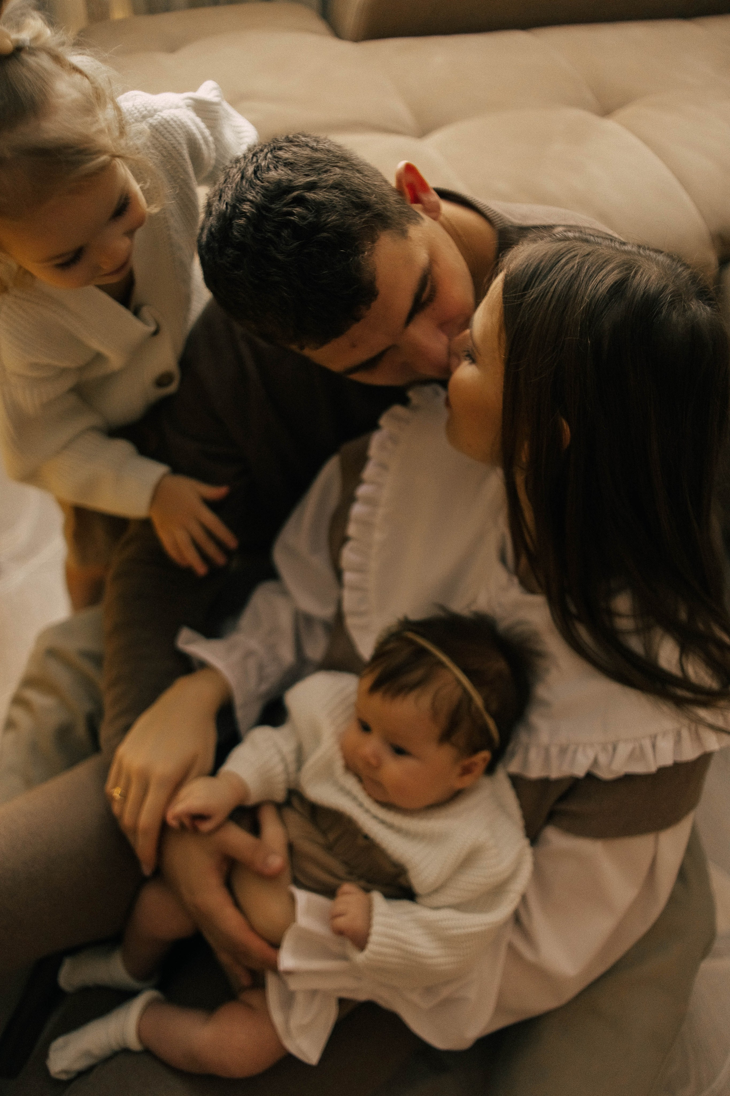 Анастасия, Андрей, Ариша и Анюта. Главная