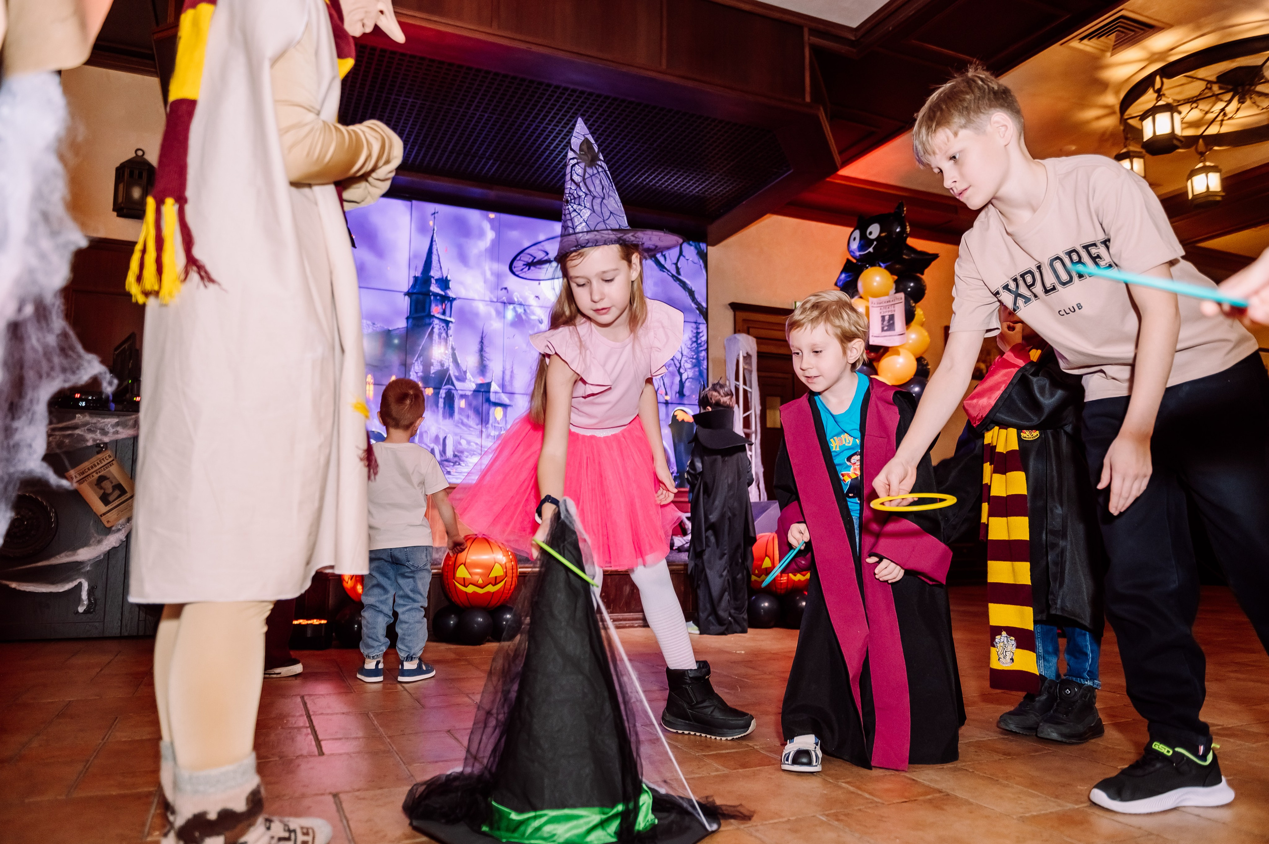 Хэллоуинские Приключения в Хофброй от ДетиСказка42. Детский фотограф, семейный фотограф и репортажи в Кемерово