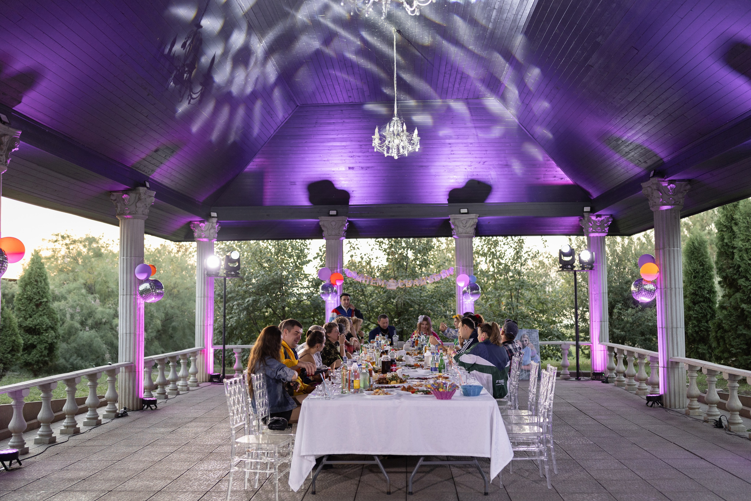 Вечеринка в стиле 90х. Анастасия Безуглова- свадебный фотограф в Таганроге