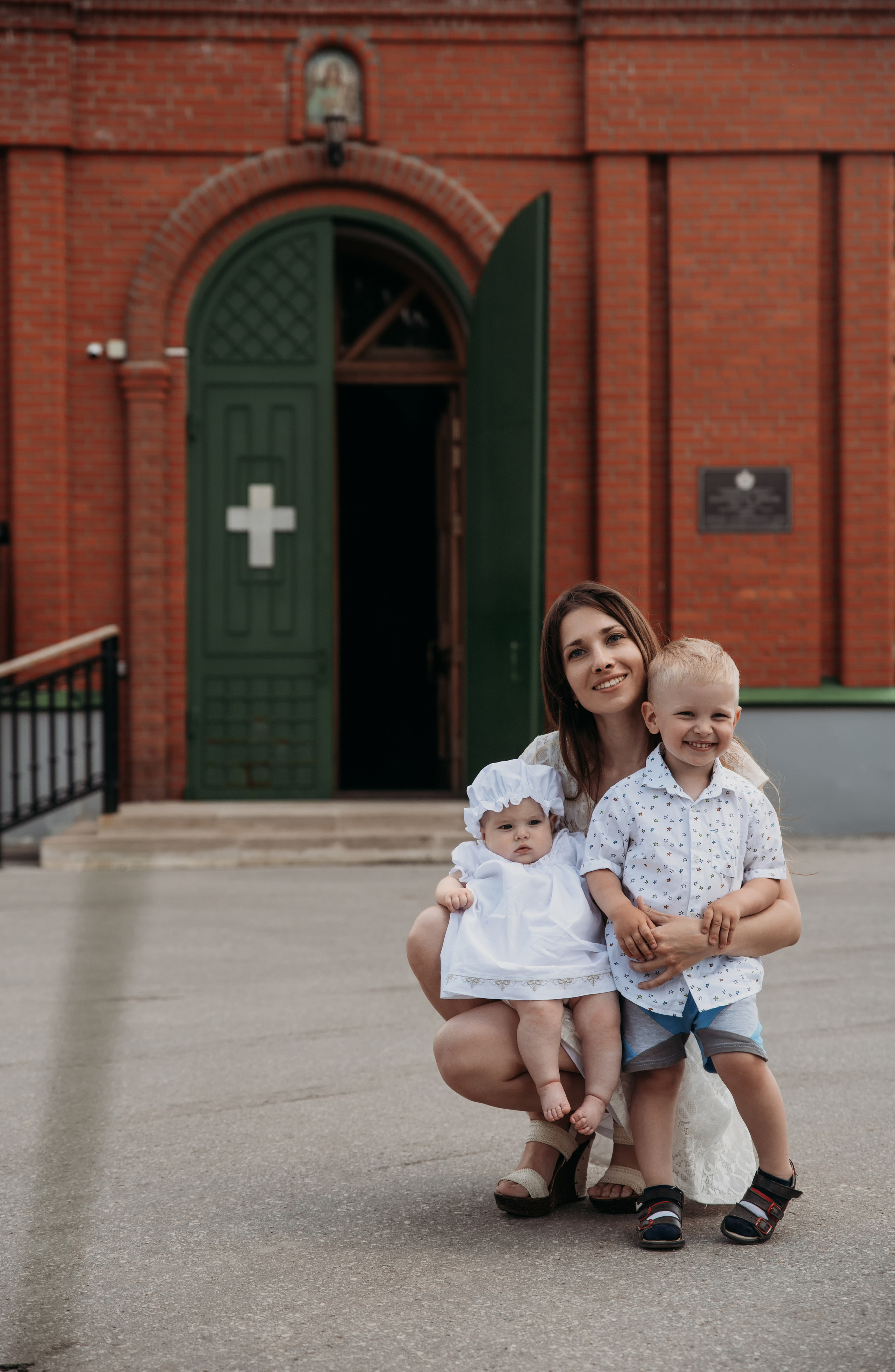 Таинство Крещения Храм Покрова Пресвятой Богородицы — Мервино. Семейный фотограф Олеся Батурина Рязань