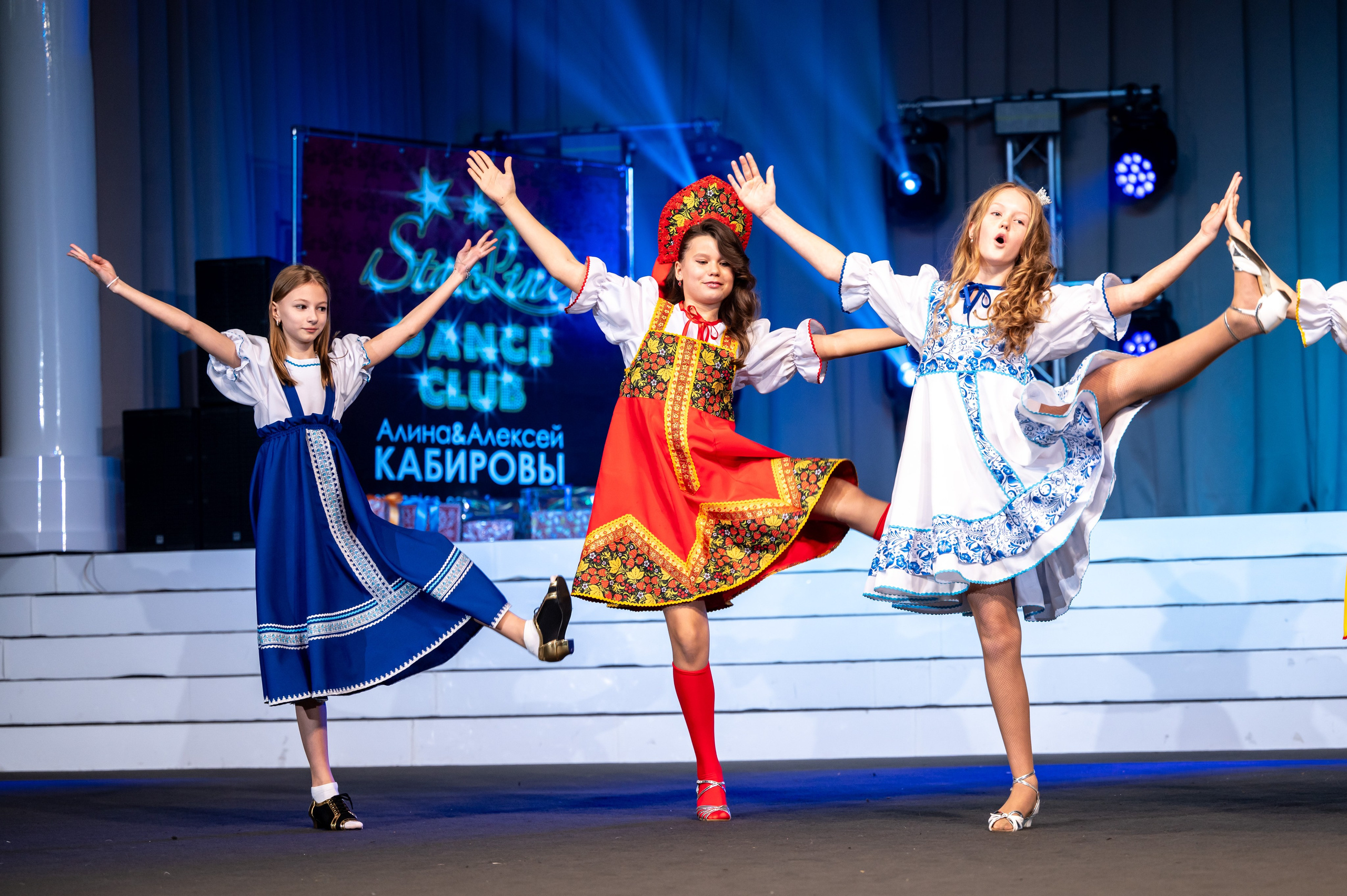SL Новогодний отчетный концерт 2024/2025. Спортивный фотограф в Туле и Тульской области. Файсханова Фото Спорт