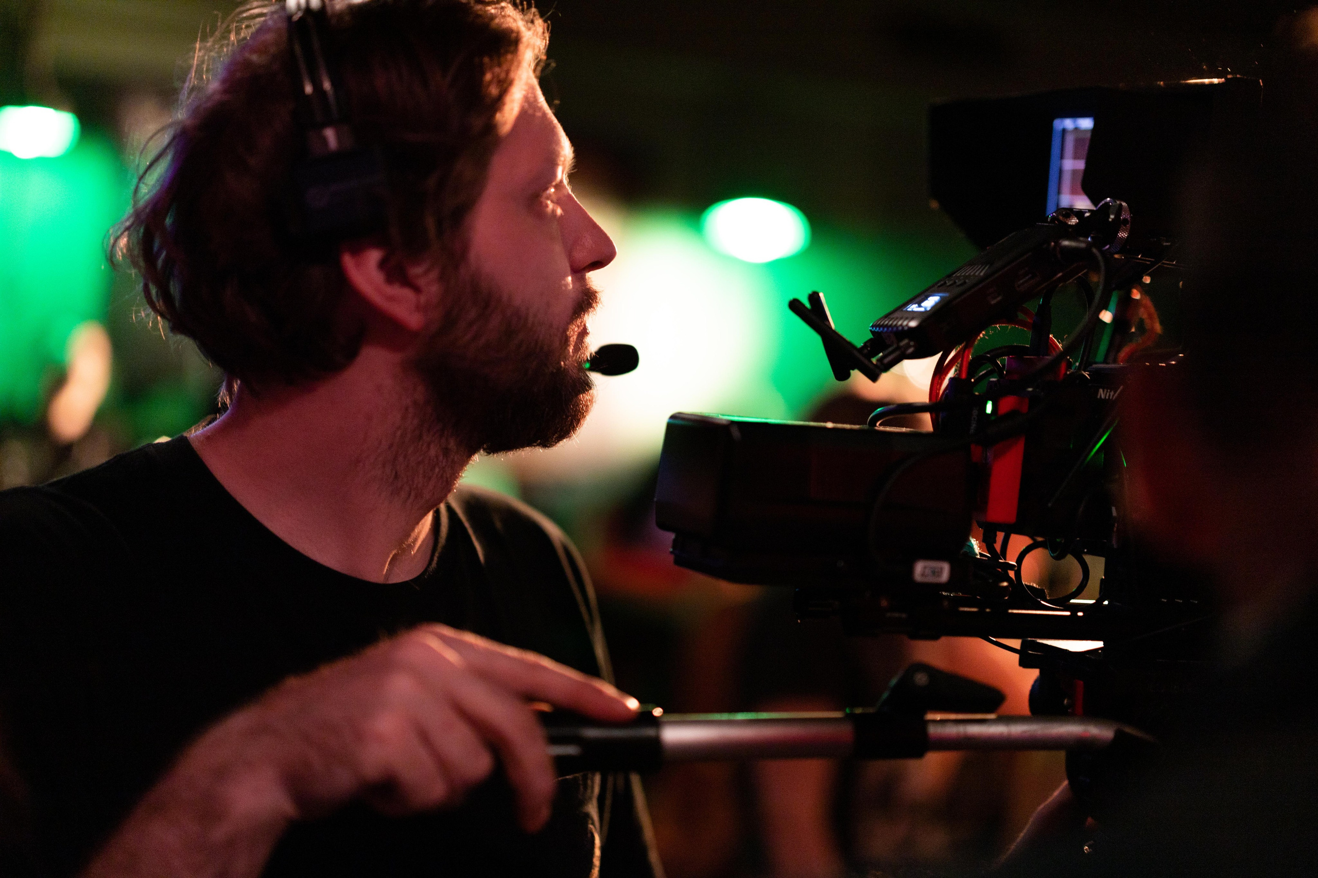 Film backstage. VICTORIA SHU