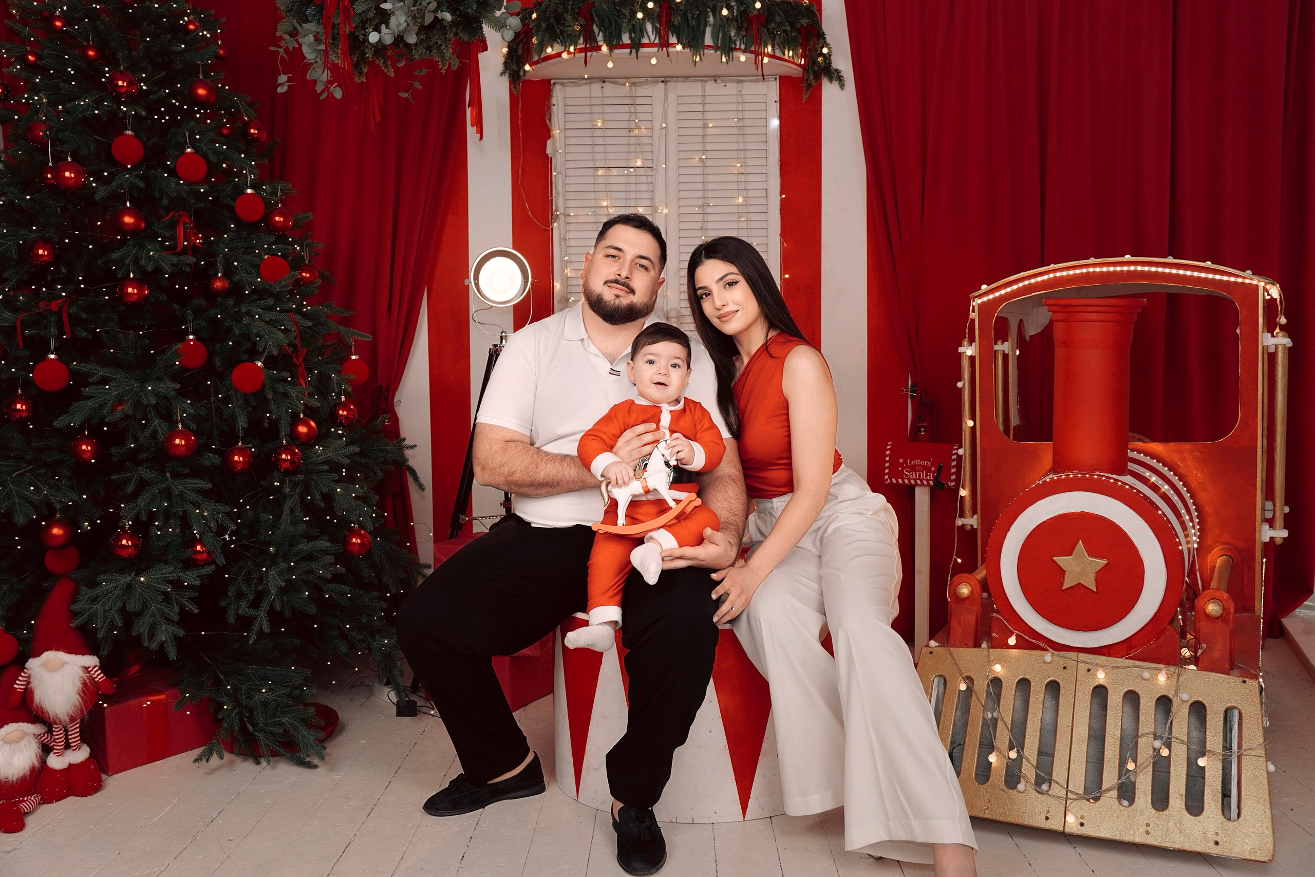 НОВОГОДНЯЯ ФОТОСЕССИЯ. ВИДЕОГРАФ И ФОТОГРАФ В НОВОРОССИЙСКЕ / АНАПЕ / ГЕЛЕНДЖИКЕ