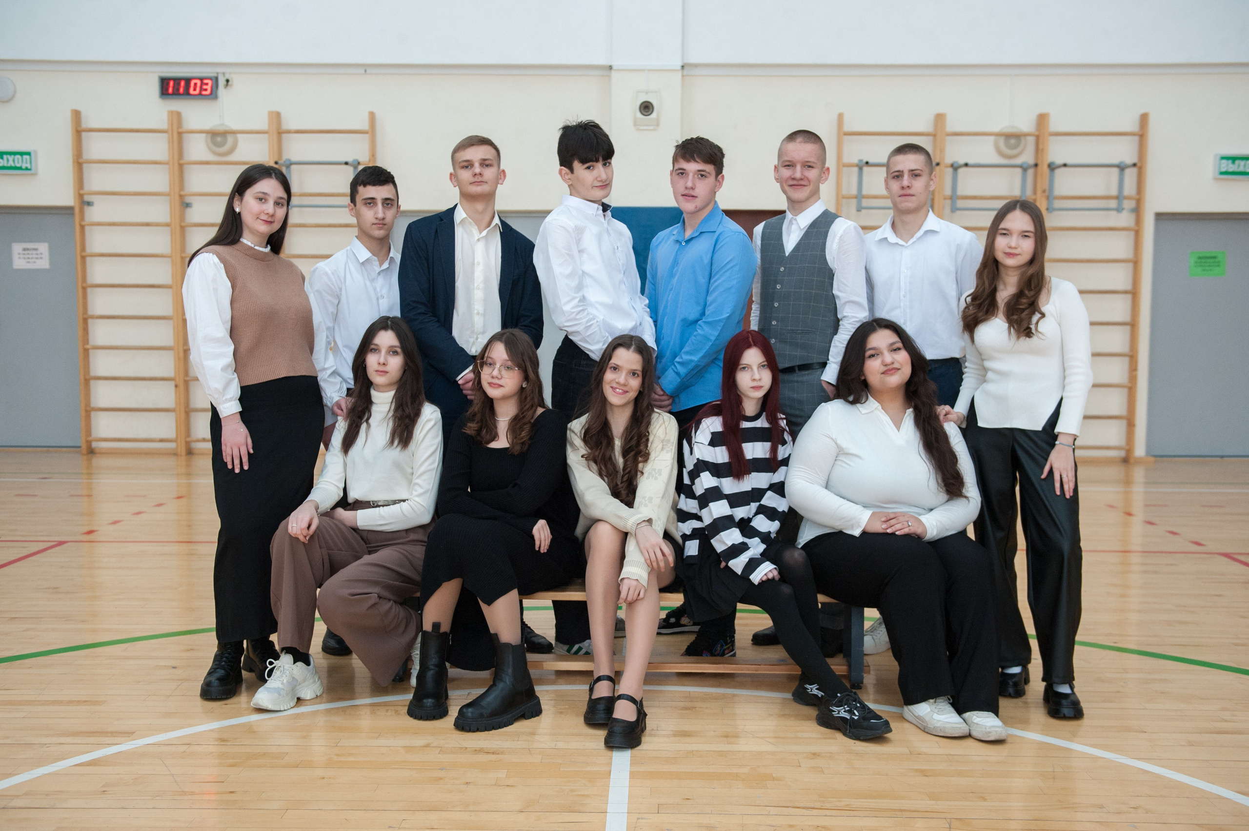 9,11 класс спортзал. Выпускной альбом Чехов, Подольск, Москва