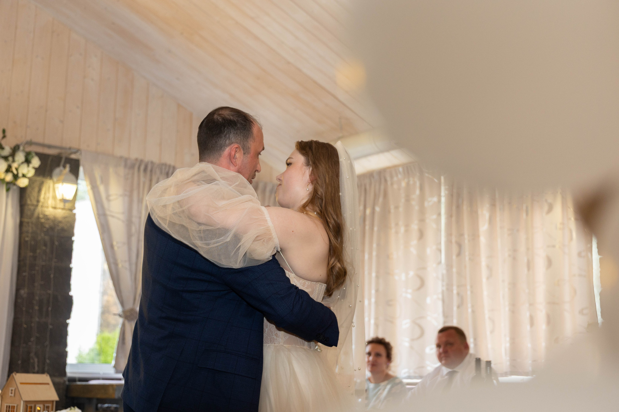 Свадебная фотосессия свадебный фотограф Татьяна Марсуверских свадебная фотопрогулка Москва Жуковский. Фотограф для маркетплейсов, фотоуслуги в Жуковском Татьяна Марсуверских