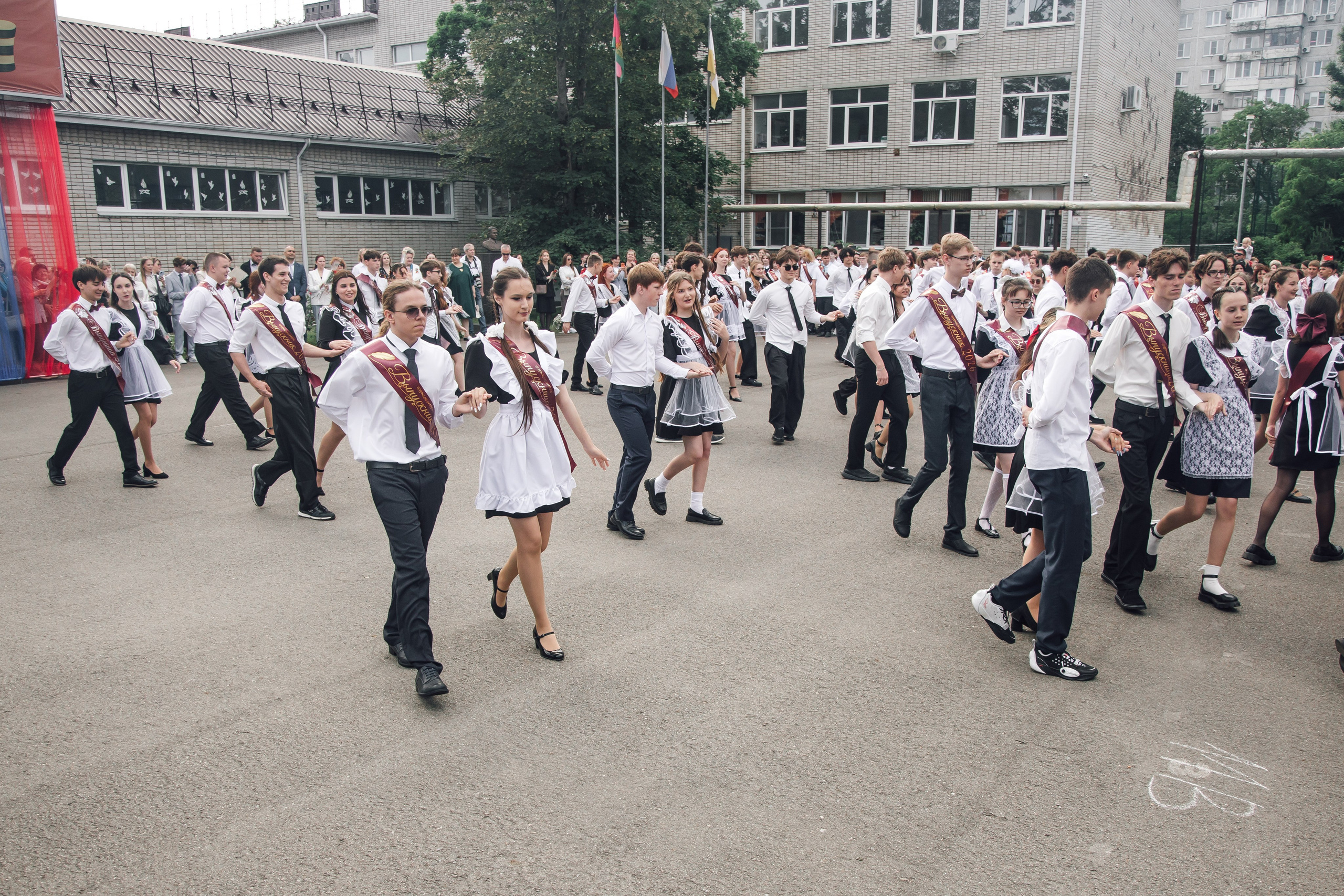 Последний звонок для 11 класса. Фотохудожник Наталия Кирсанова