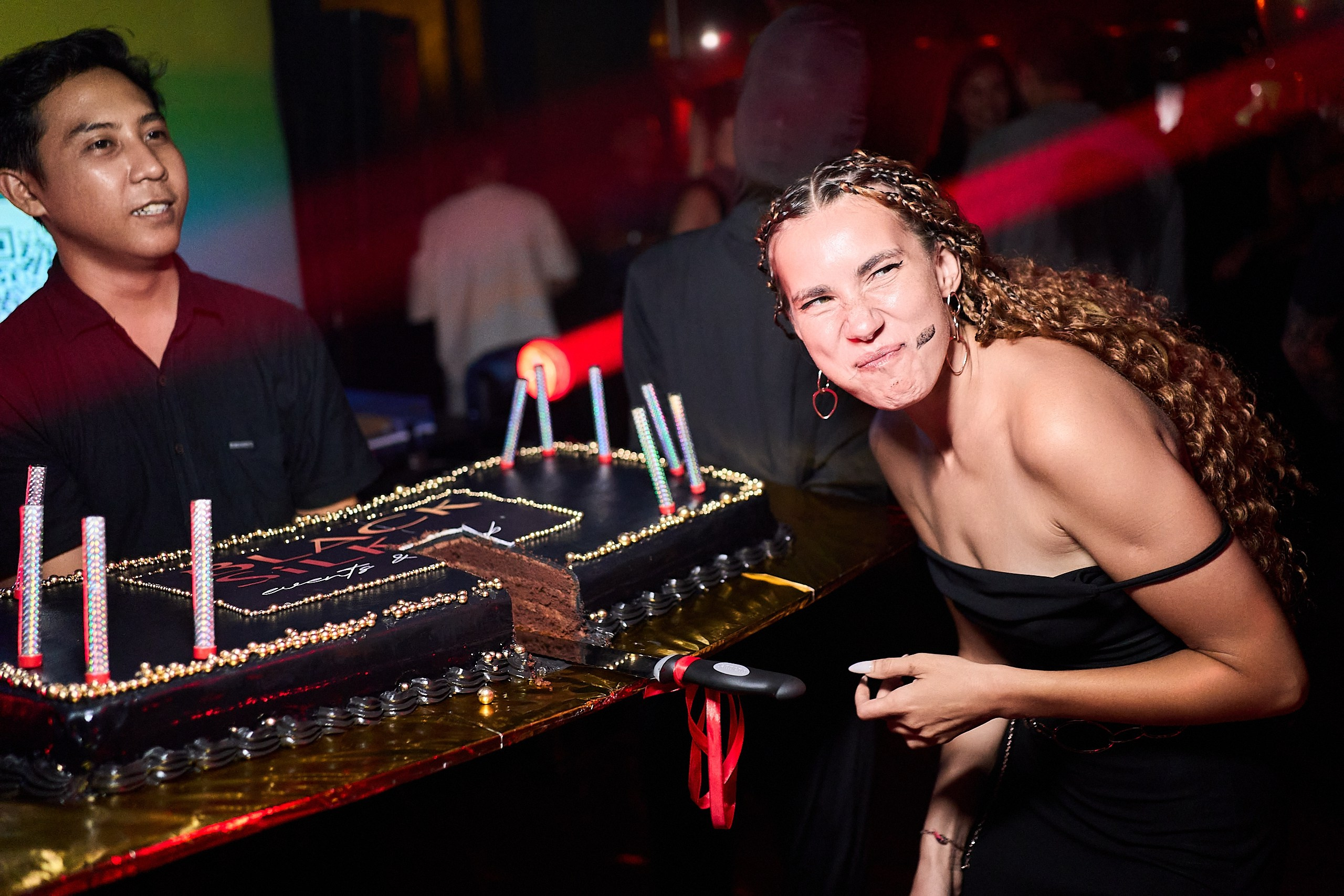 Black silk. Главная