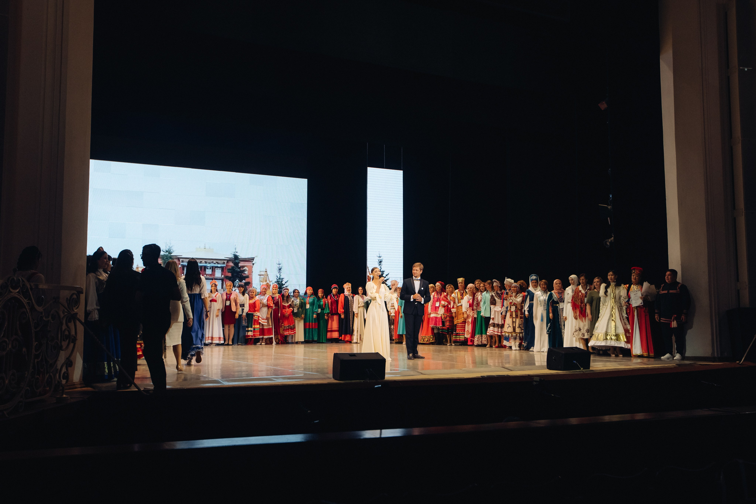 Лучший учитель родного языка и литературы 2025. Свадебный и семейный фотограф в Улан-Удэ