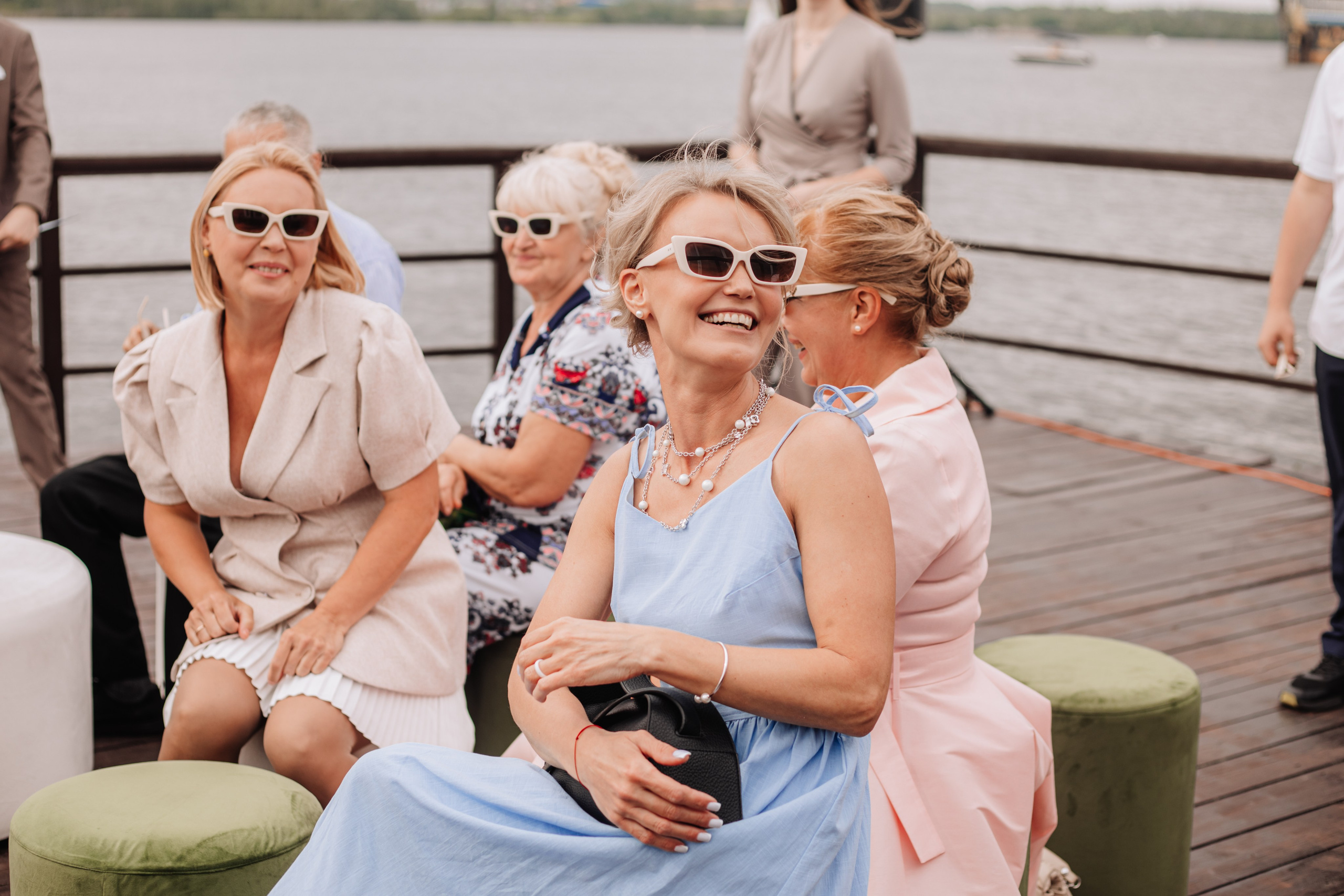 НА БЕРЕГУ НЕБА