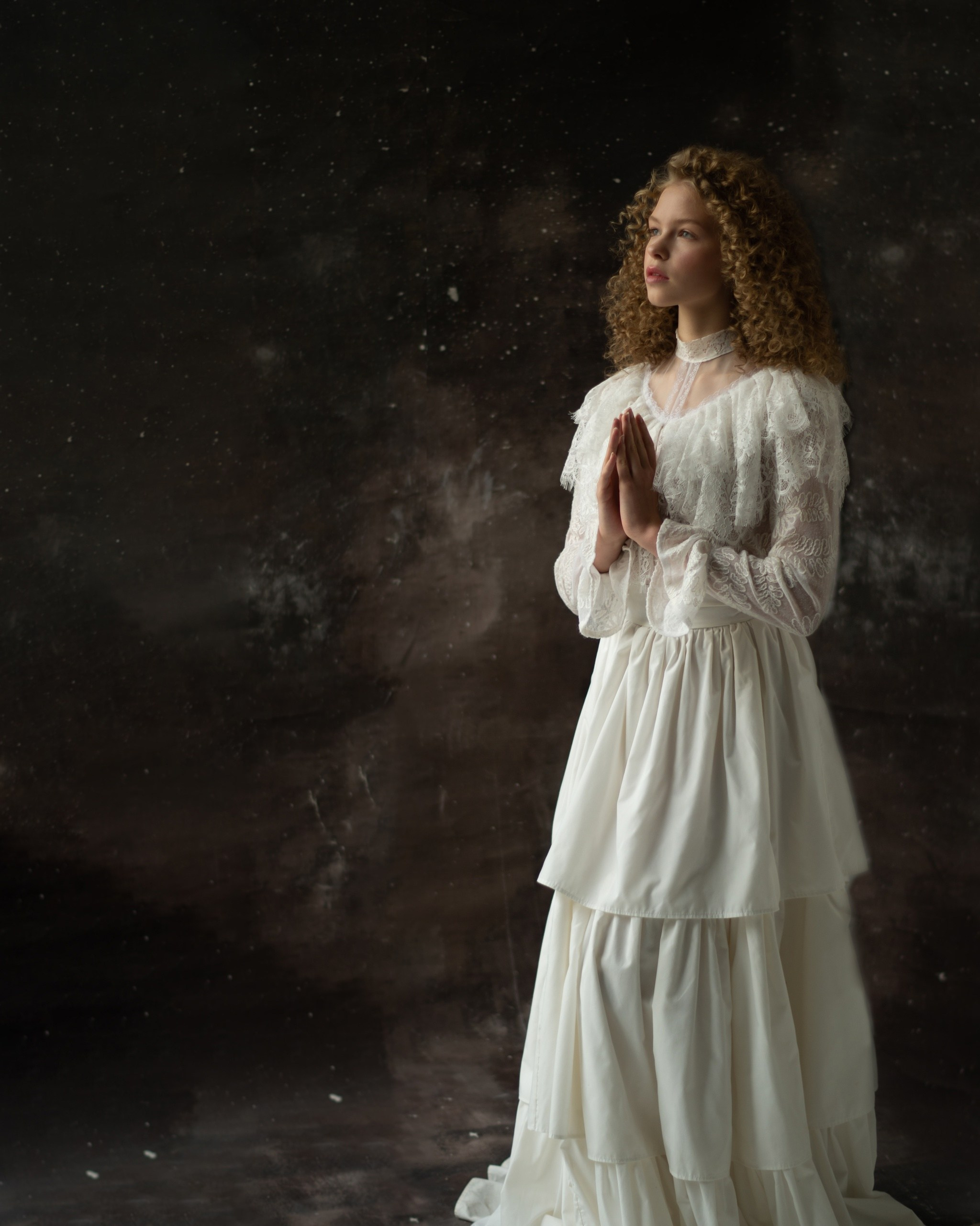 Женский портрет. Фотограф Марина Доглядная Челябинск фотосессии с лошадьми, мотоциклами