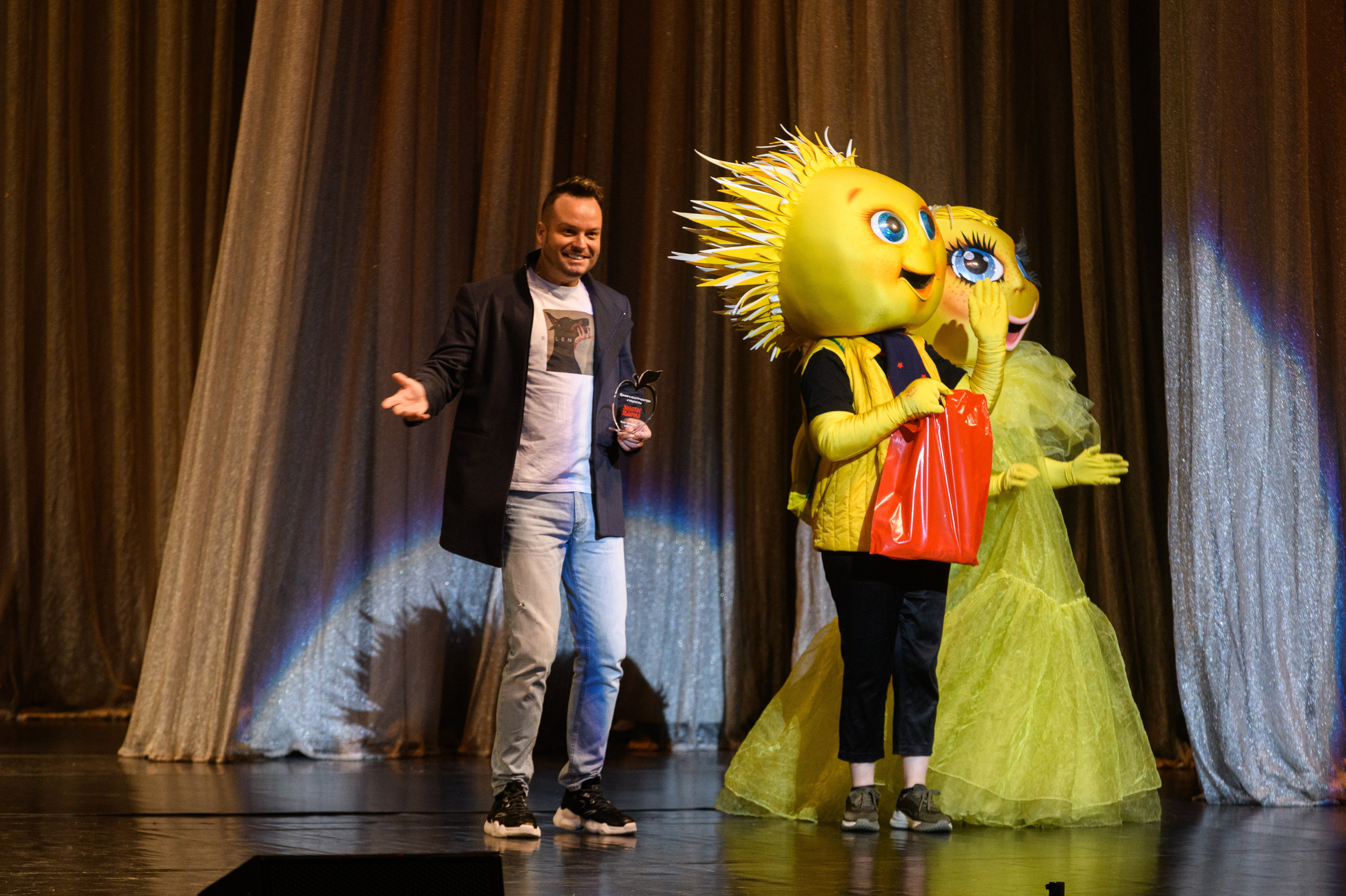 23 апреля, часть 1, БКЗ Октябрьский, г. Санкт-Петербург. Золотое яблочко