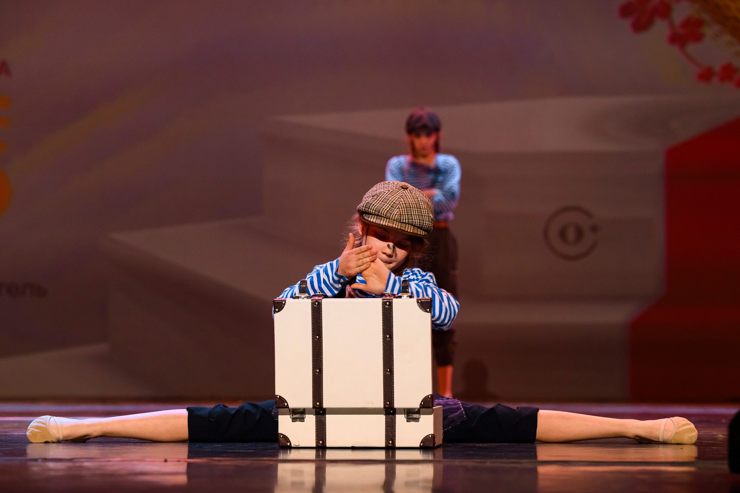 23 апреля, часть 1, БКЗ Октябрьский, г. Санкт-Петербург. Золотое яблочко