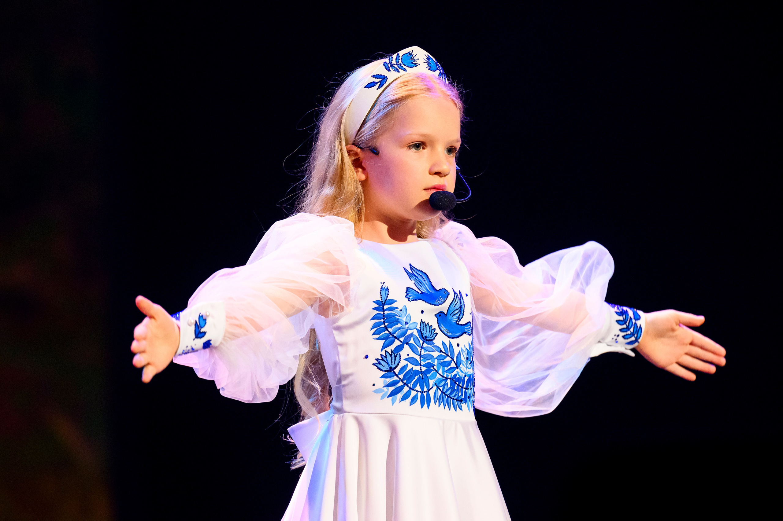 23 апреля, часть 1, БКЗ Октябрьский, г. Санкт-Петербург. Золотое яблочко